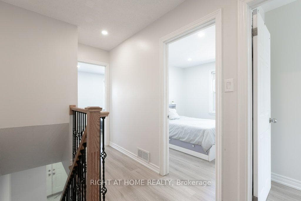 4 Fennimore Crescent photo 22