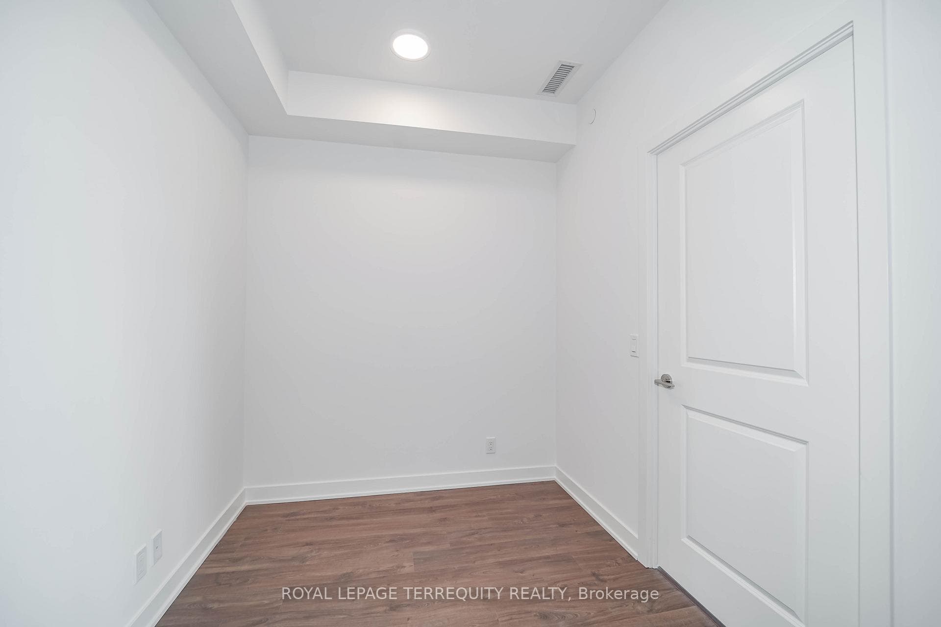 50 Upper Mall Way Unit 2612 photo 21
