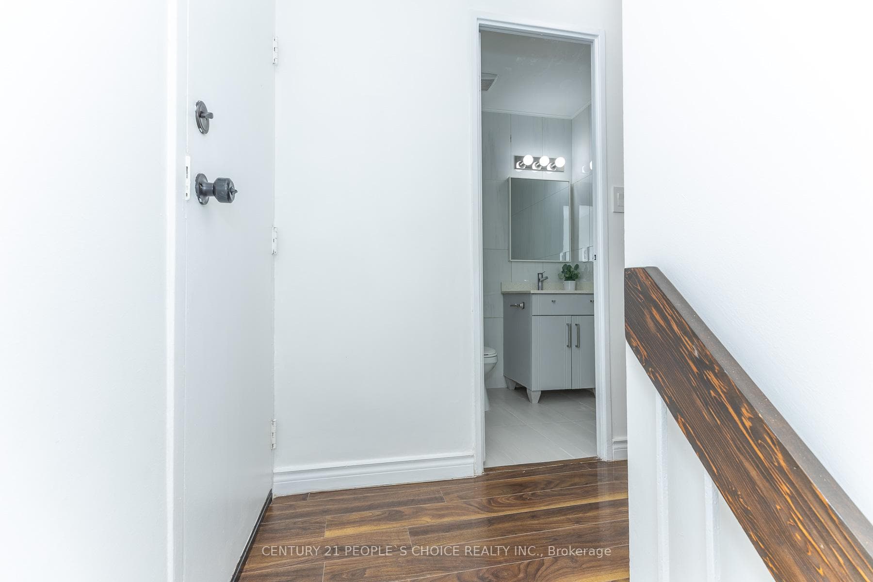10 Eddystone Avenue Unit 106 photo 26
