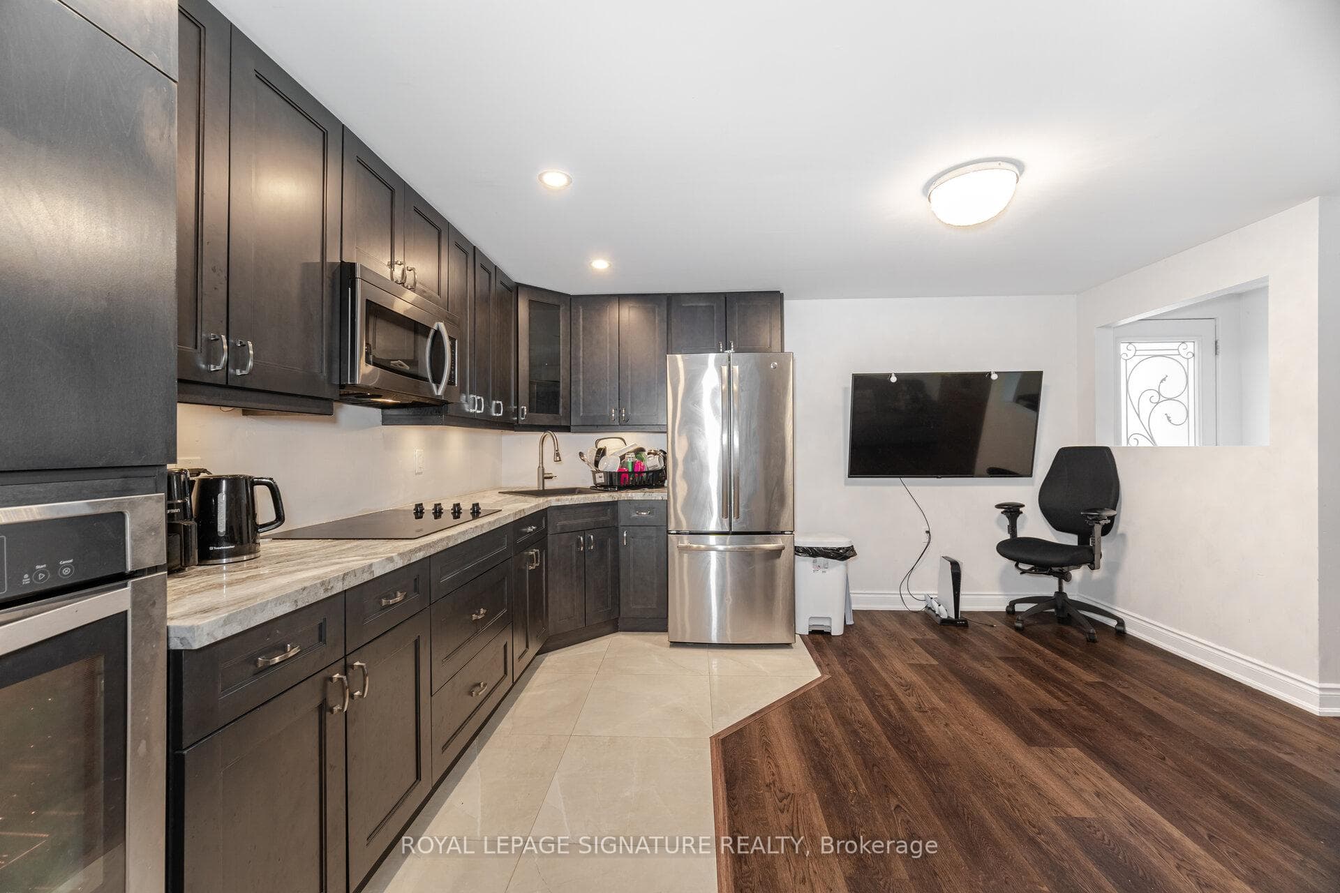 481 Brisdale Drive photo 32