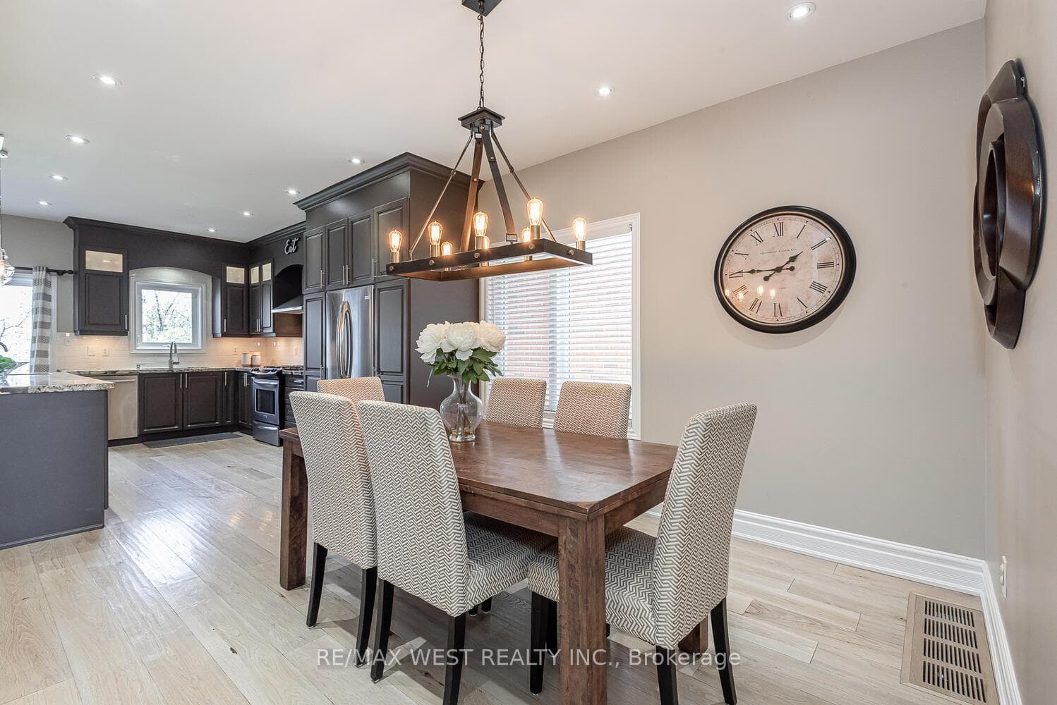 38 Silvermoon Avenue photo 10