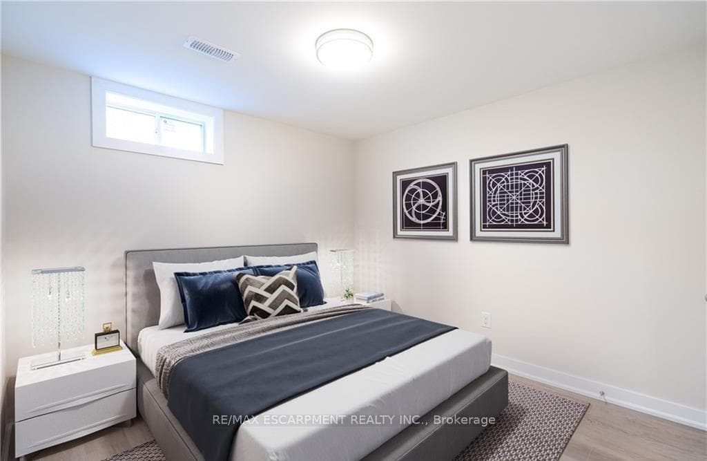 347 Clifton Downs Unit 2 photo 5