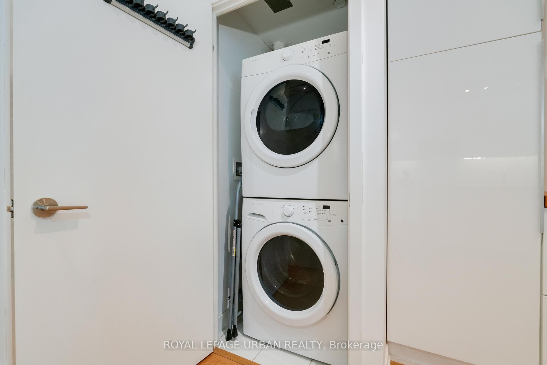 1190 Dundas Street Unit 622 photo 16