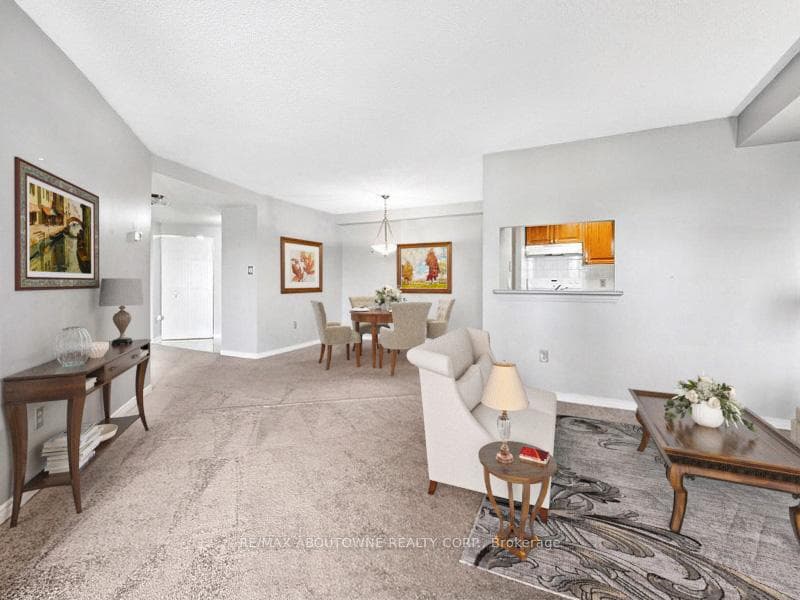 VIRTUALLY STAGED LIVING/DINING AREA