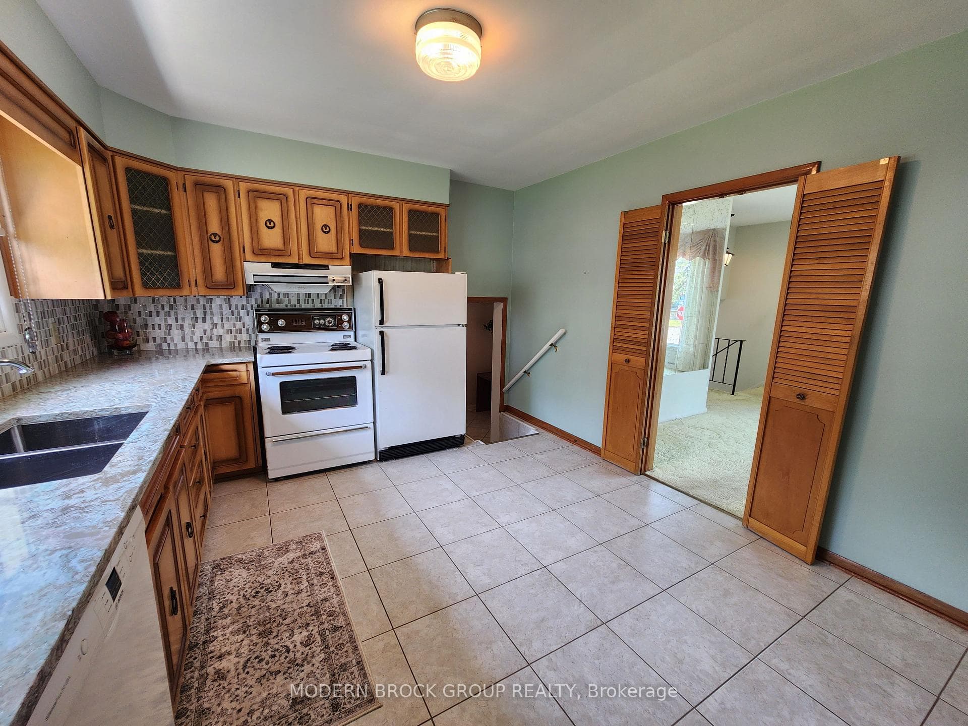 2 Woodlawn Place photo 22
