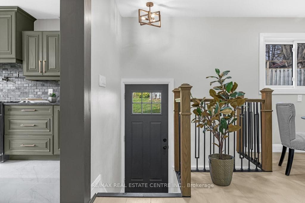 10 Cleaveholm Drive photo 21