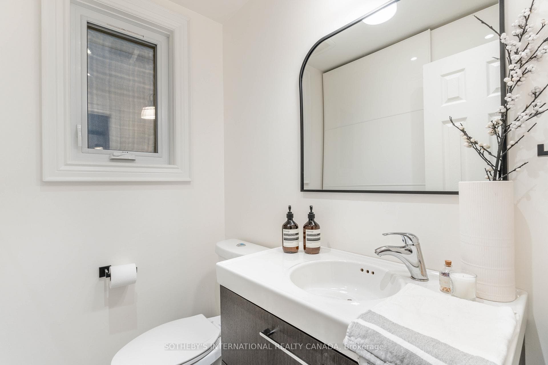 38 Guthrie Avenue photo 12