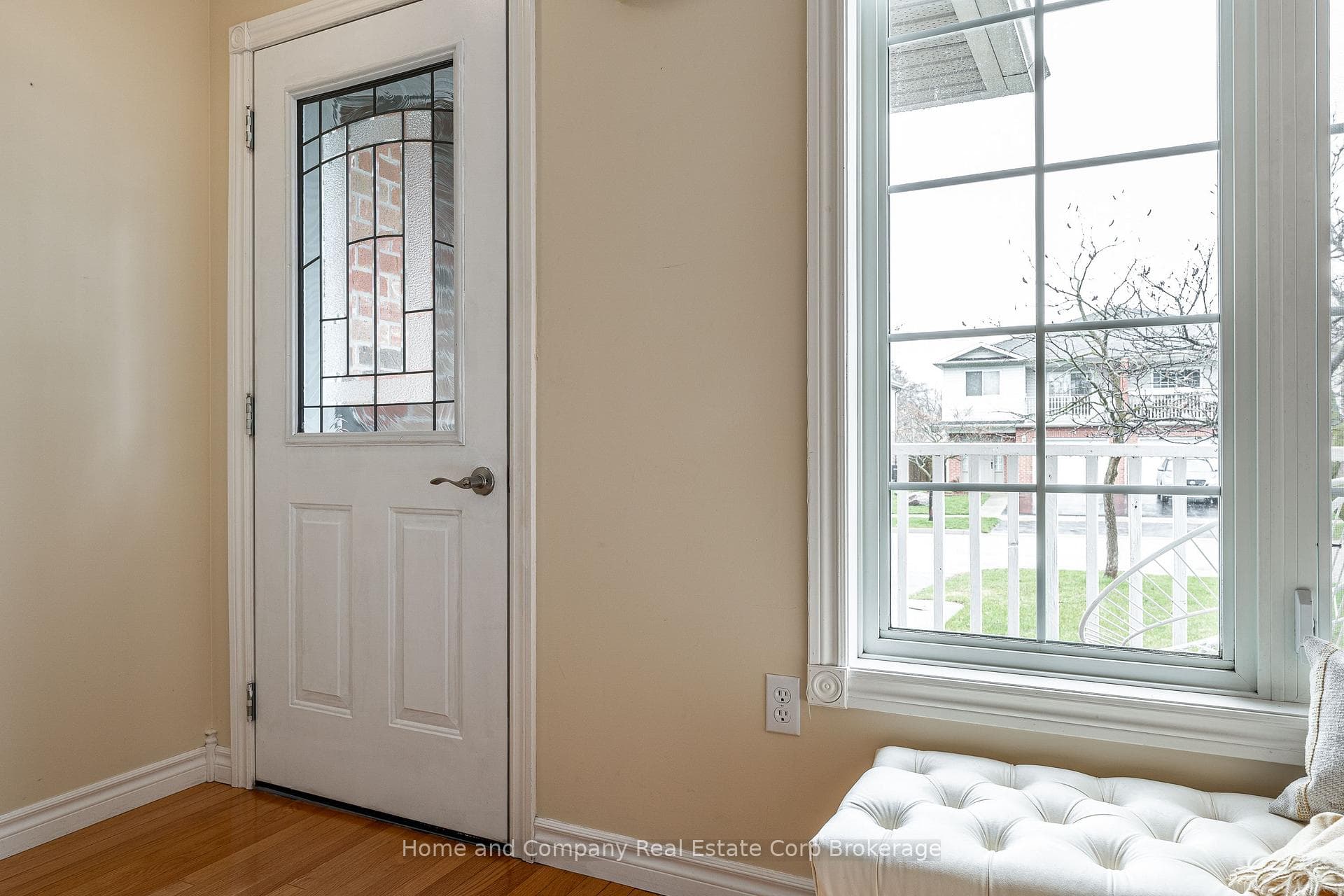 295 Norman Street photo 11