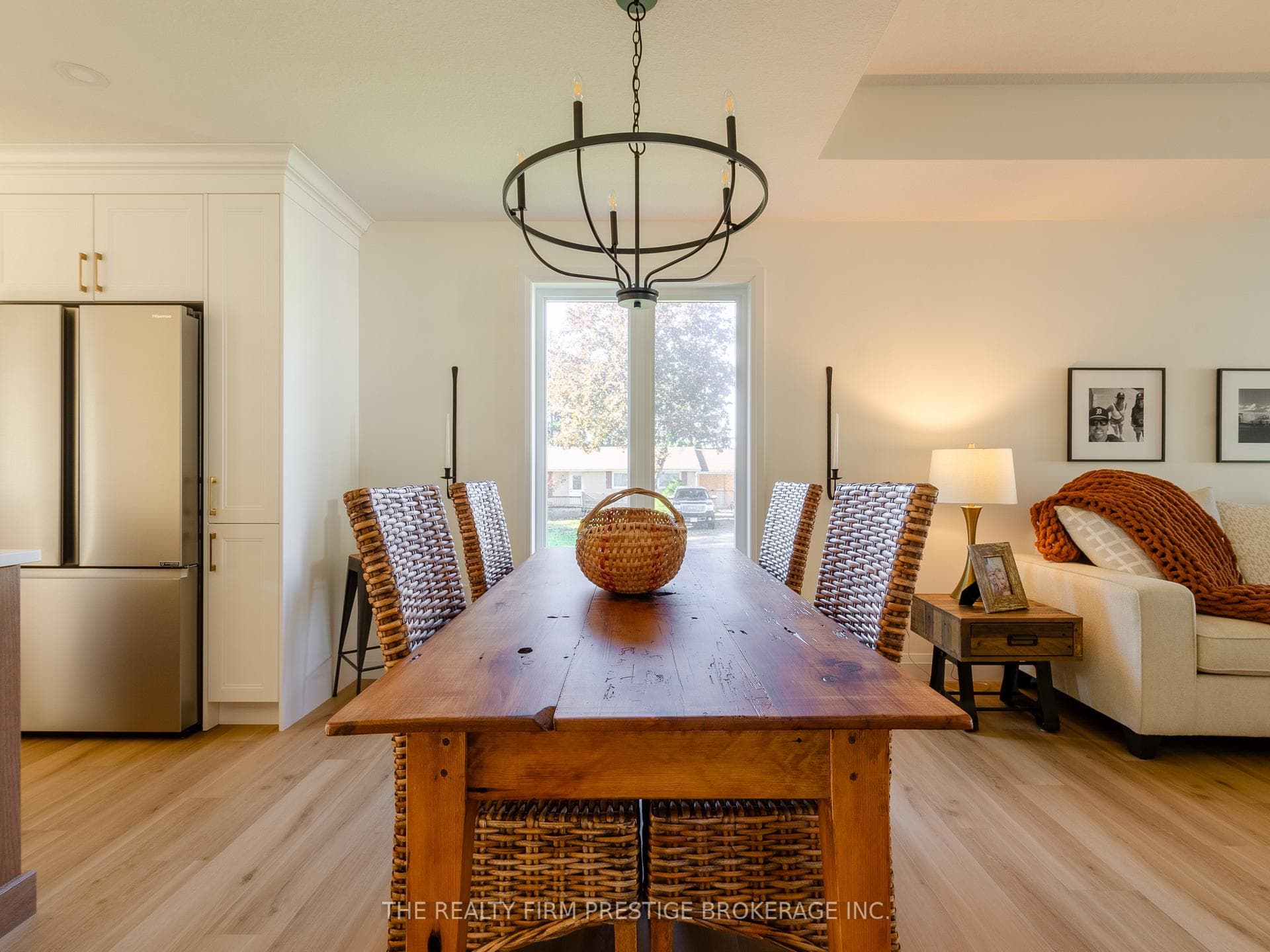 32 Broadway Avenue photo 6