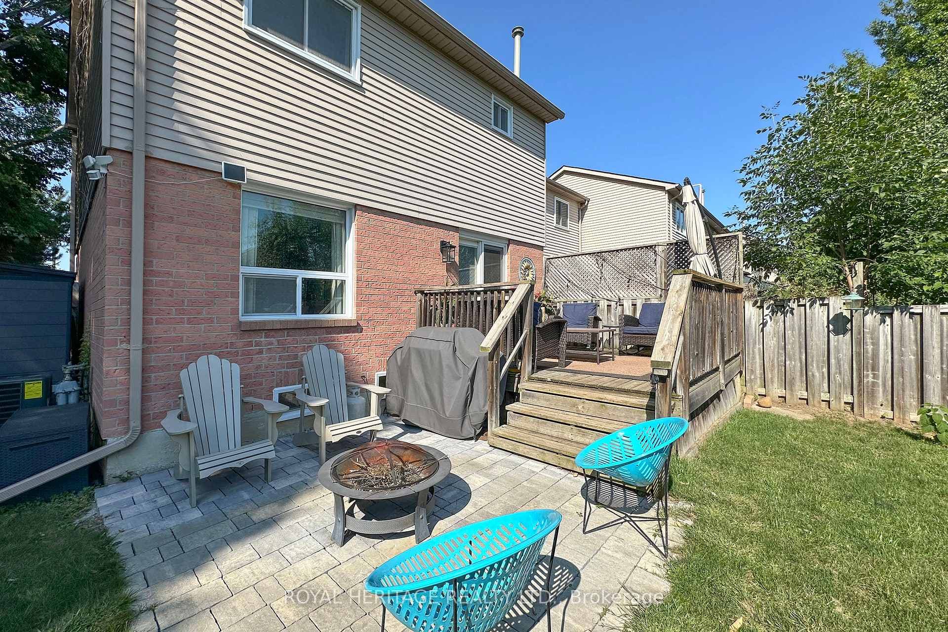 3 Hillhurst Crescent photo 27