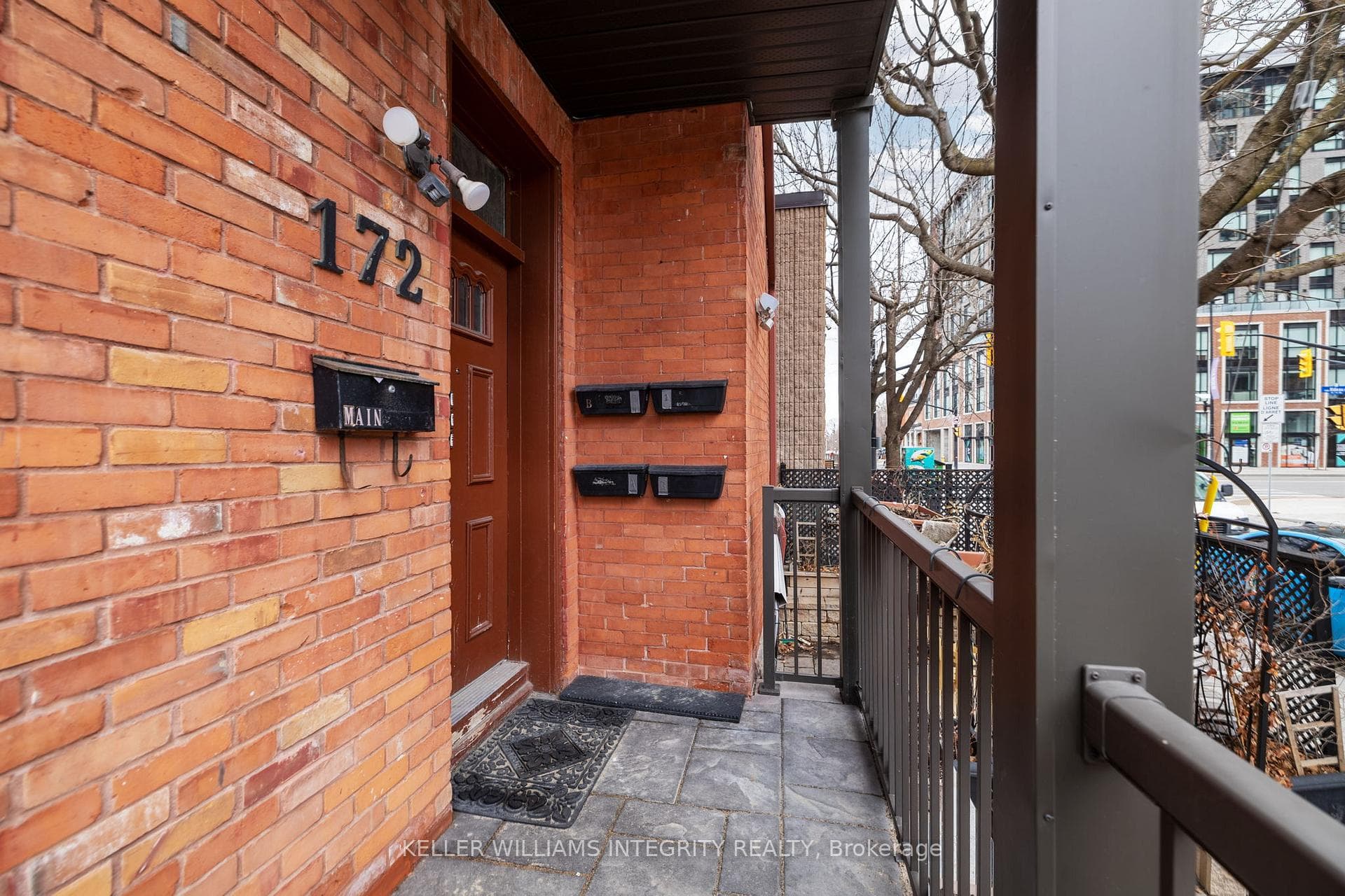 172 COBOURG Street Unit 3 photo 2