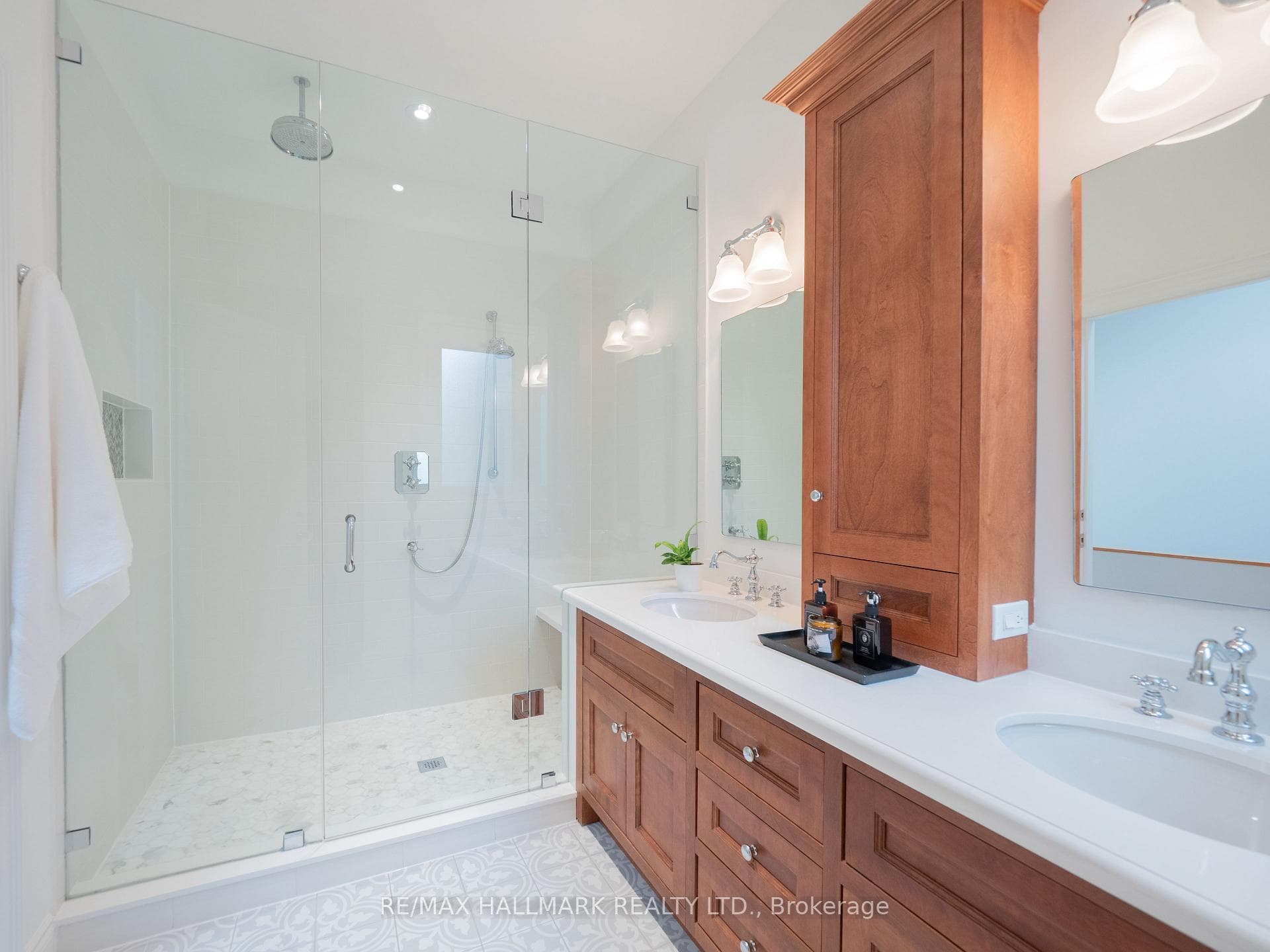 149 Simpson Avenue photo 21