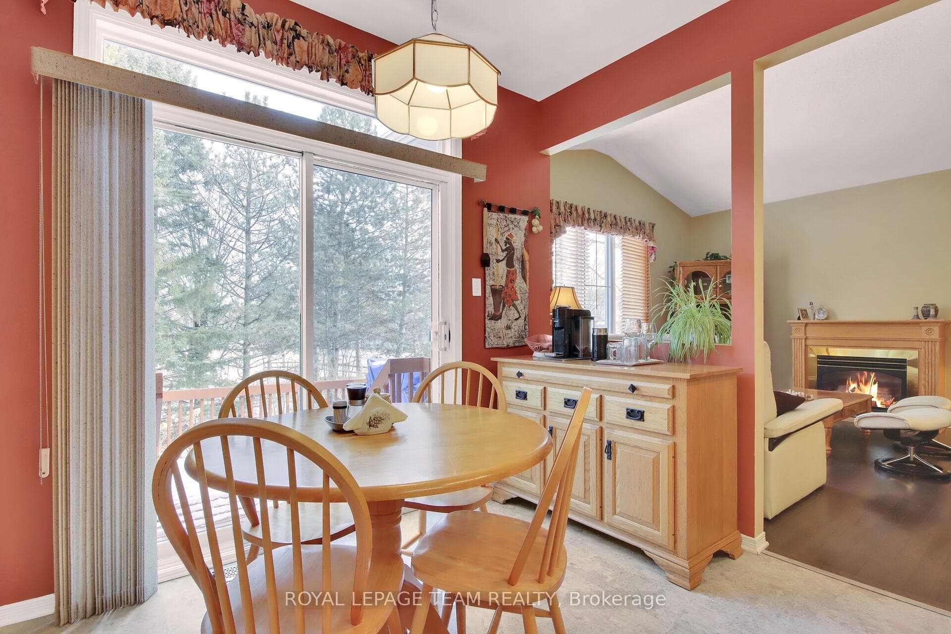 2 Inverary Drive photo 16