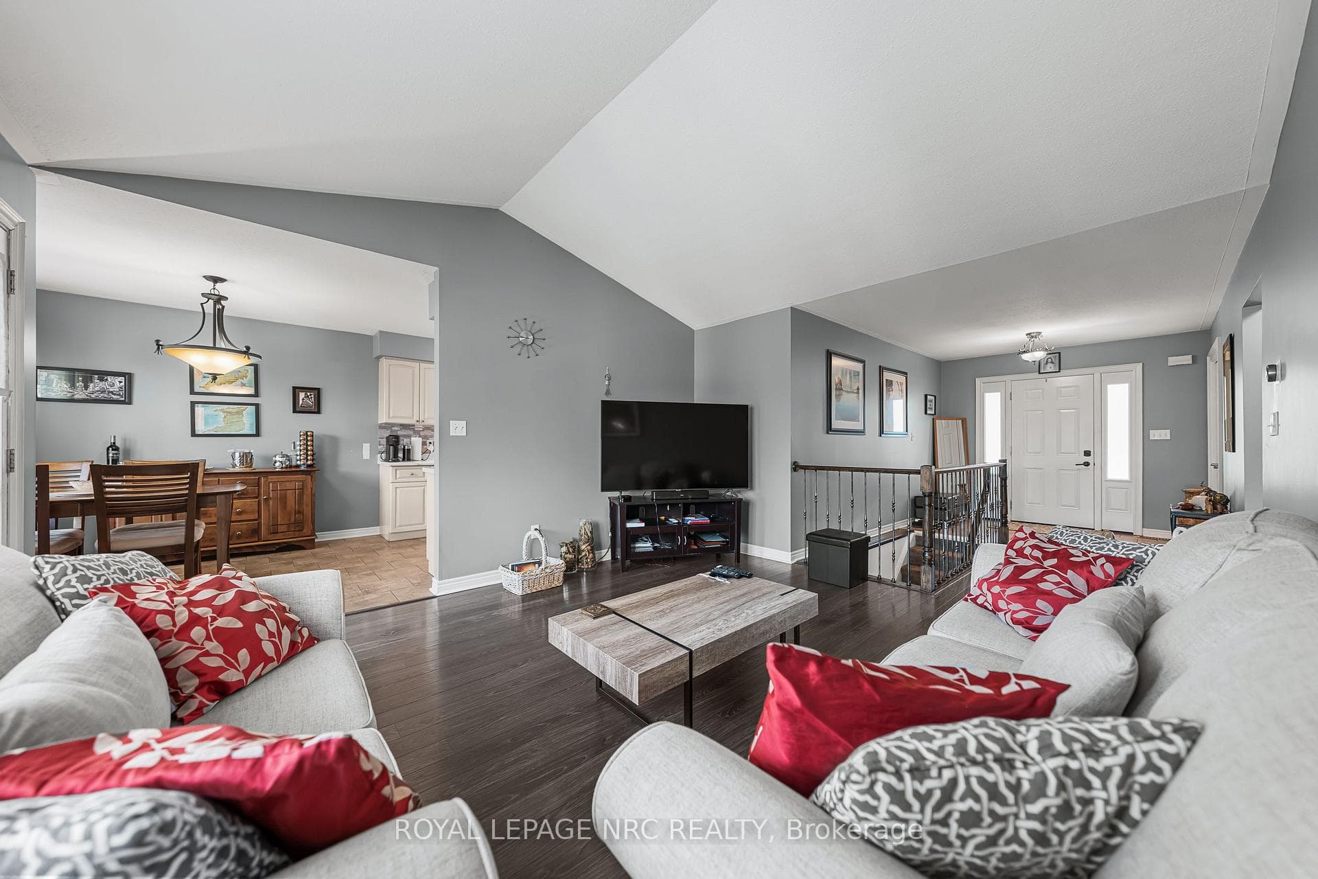 1052 Vansickle Road photo 10