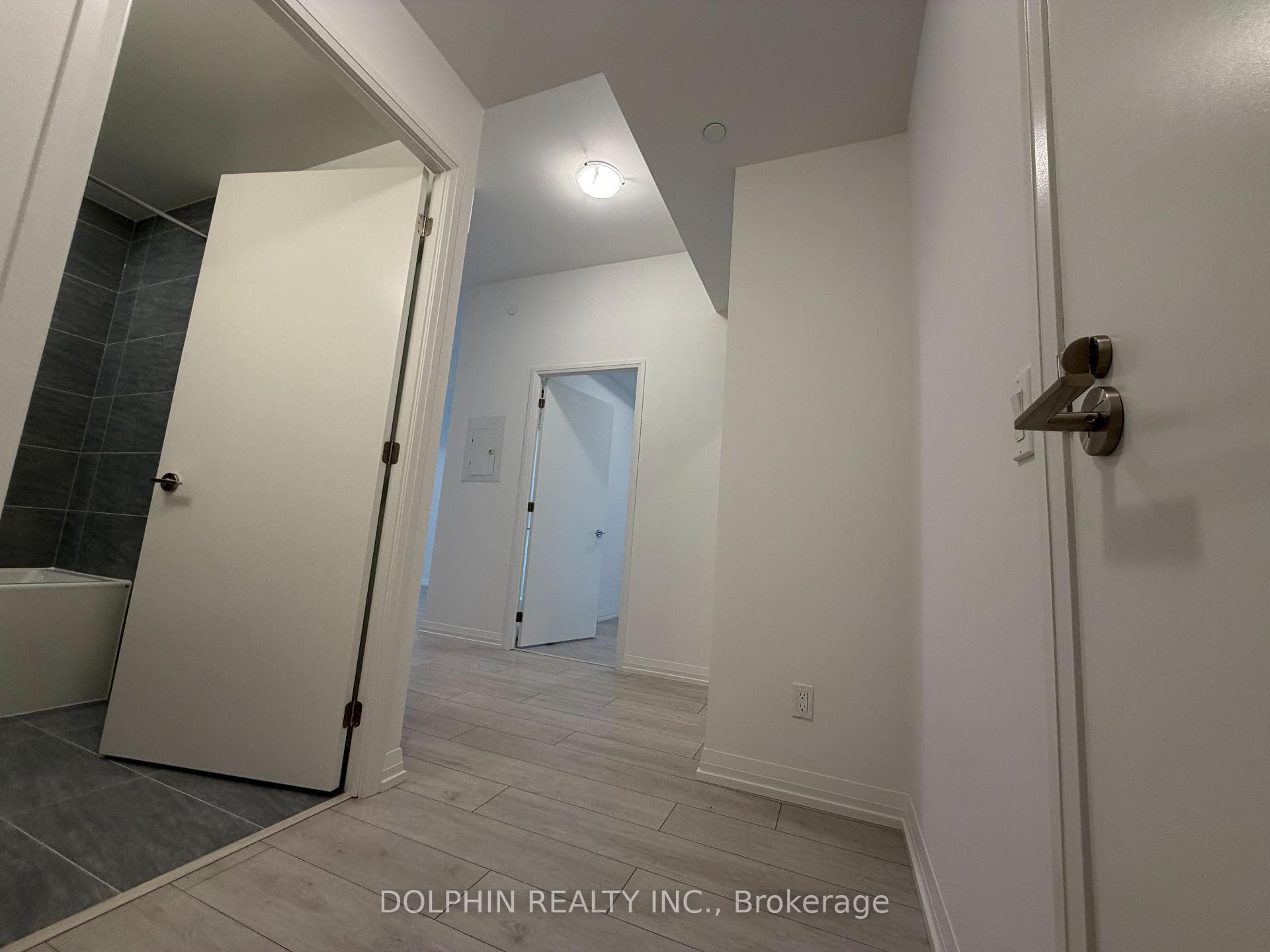 400 King Street Unit 722 photo 2