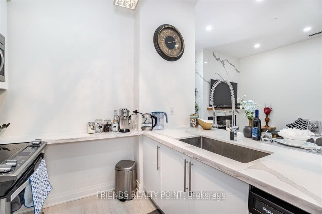 4011 Brickstone Mews Unit 405 photo 9