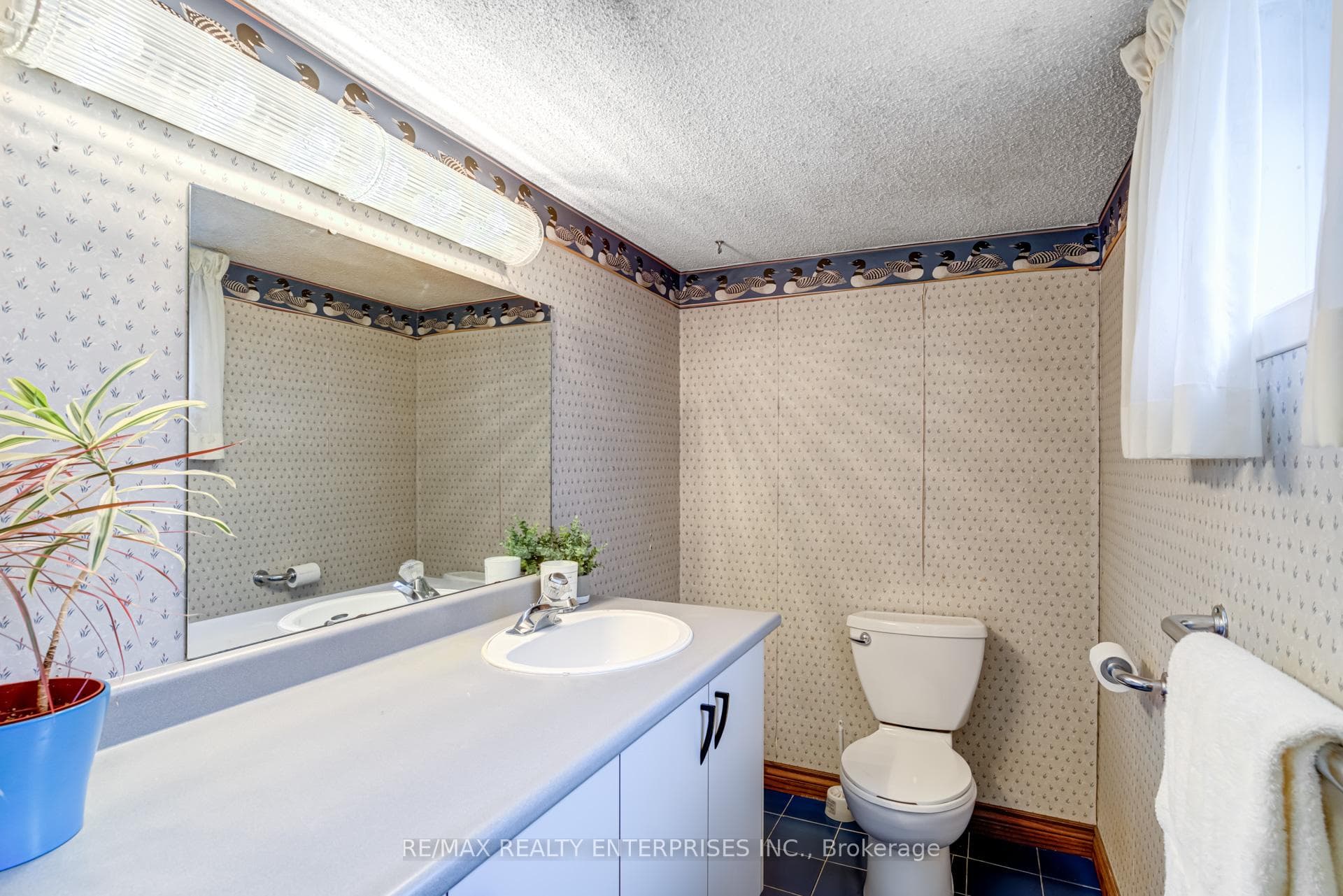 41 Lockerbie Avenue photo 28