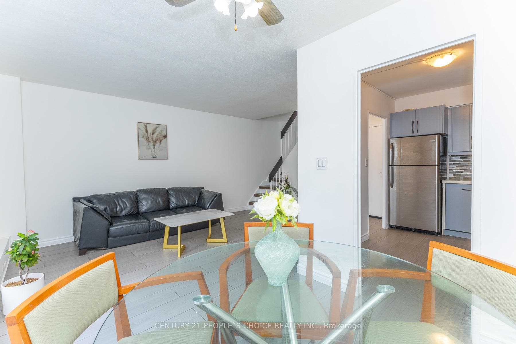 10 Eddystone Avenue Unit 106 photo 13
