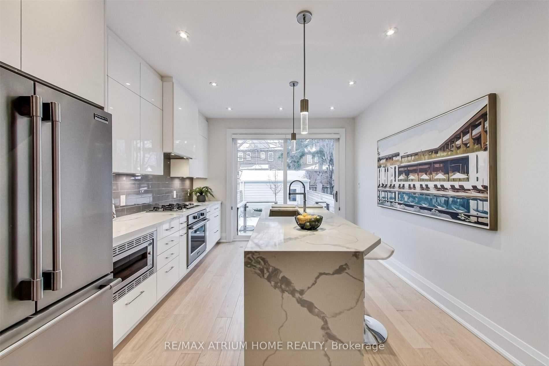 185 Atlas Avenue photo 6