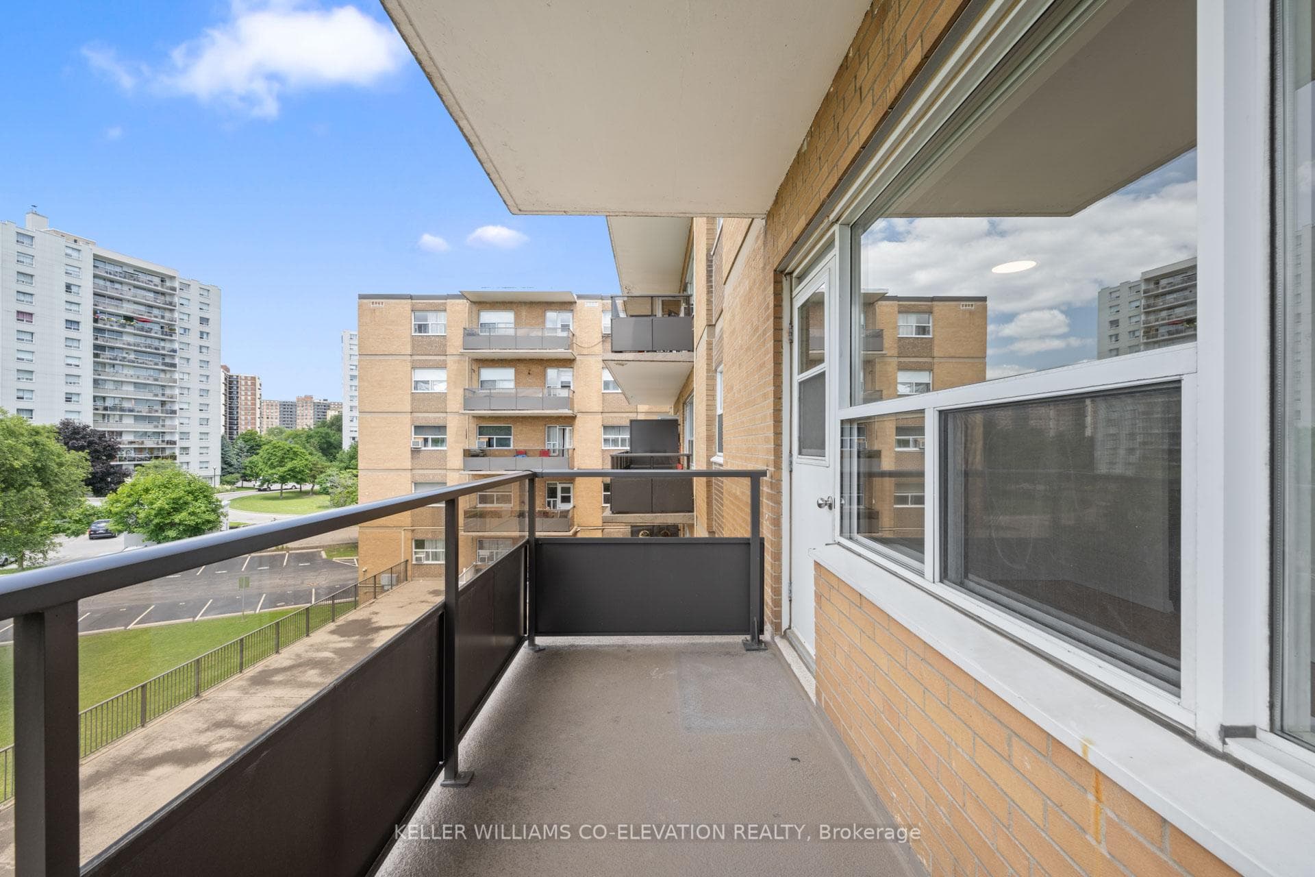 10 Fontenay Court Unit 412 photo 26