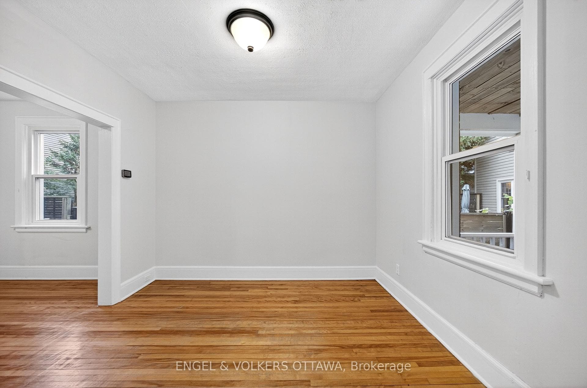 530 Cambridge Street photo 7