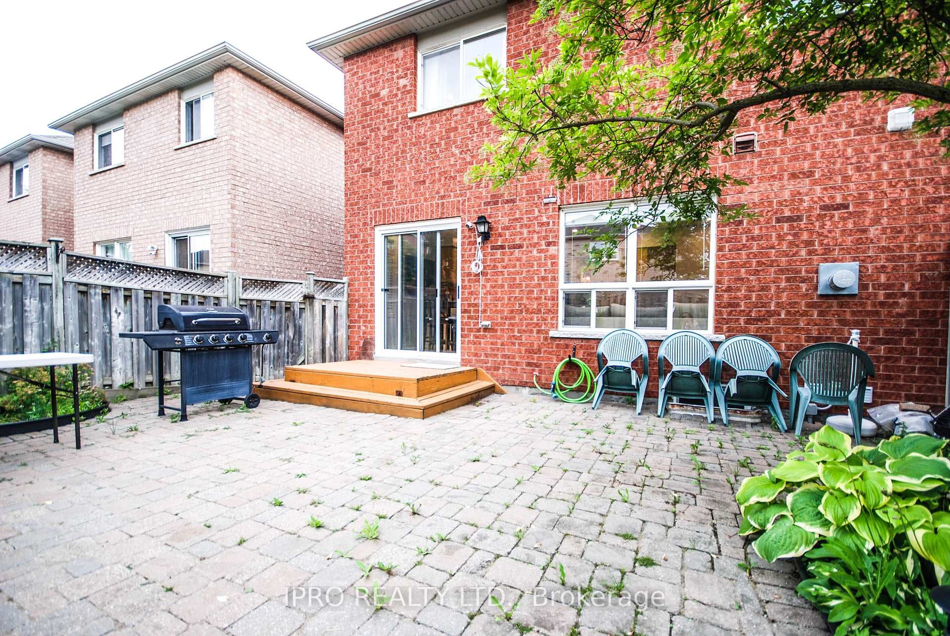 3291 Ridgeleigh Heights photo 2