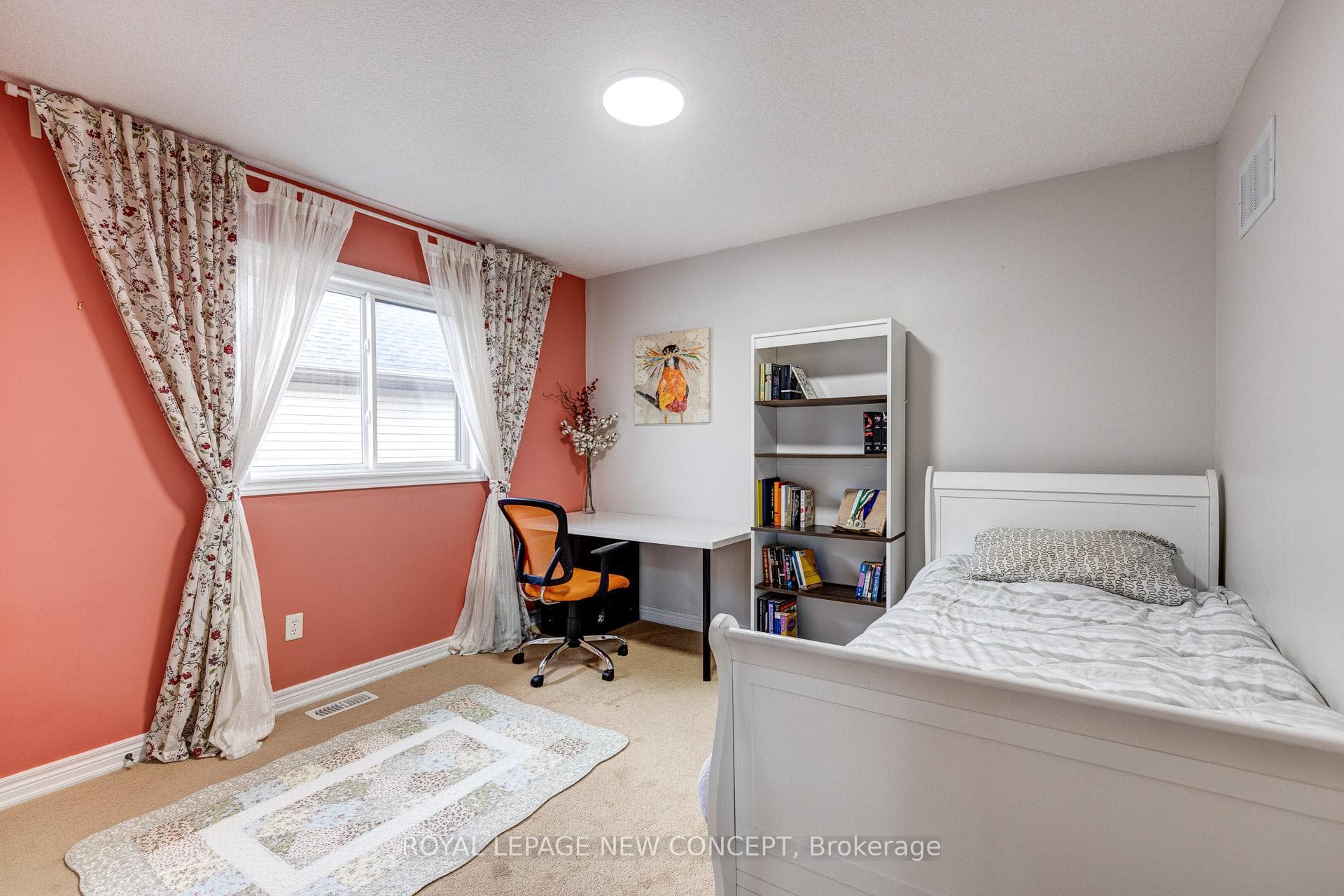 26 Lampman Drive photo 27