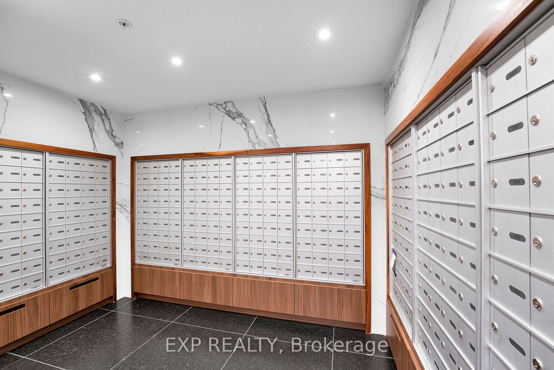 805 Carling Avenue Unit 1501 photo 6
