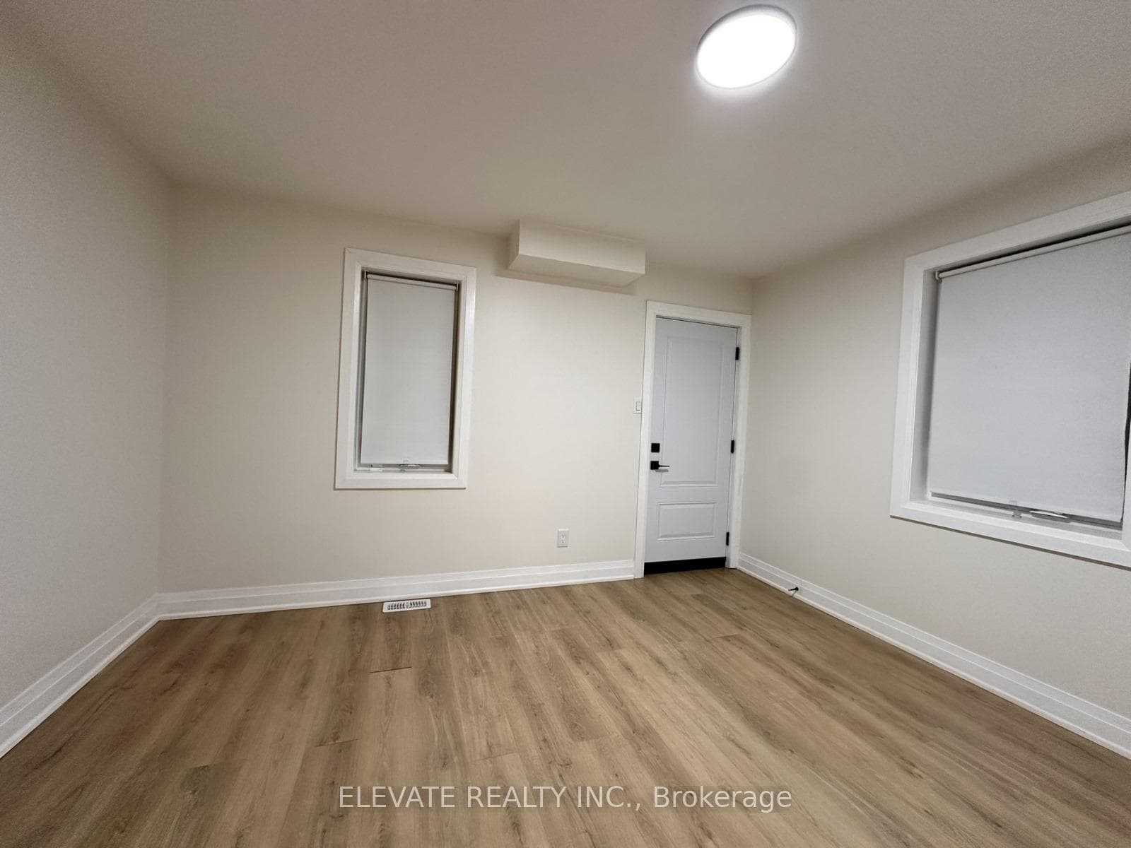 38 Lightbourn Avenue photo 21