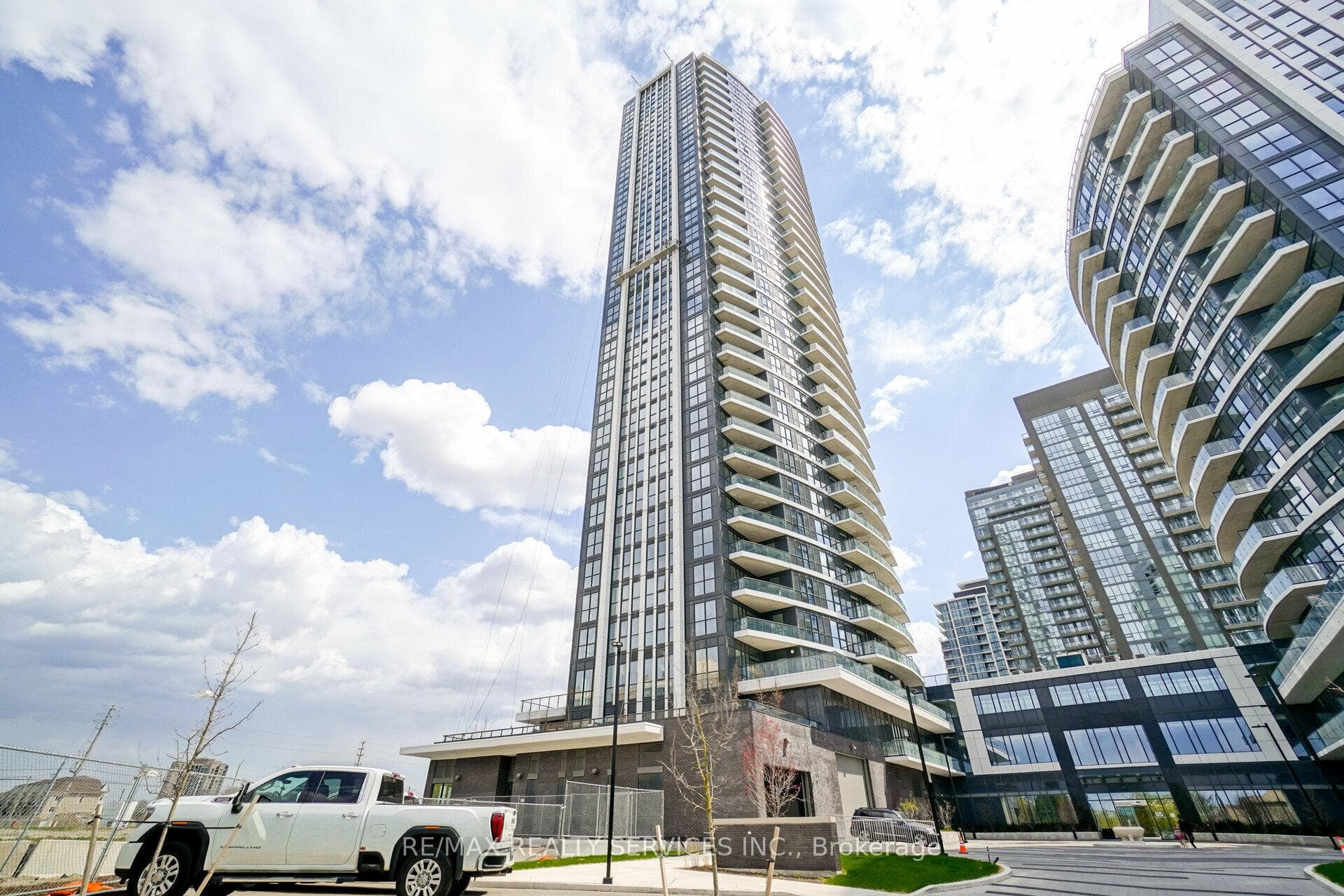 35 Watergarden Drive Unit 2418 photo 1