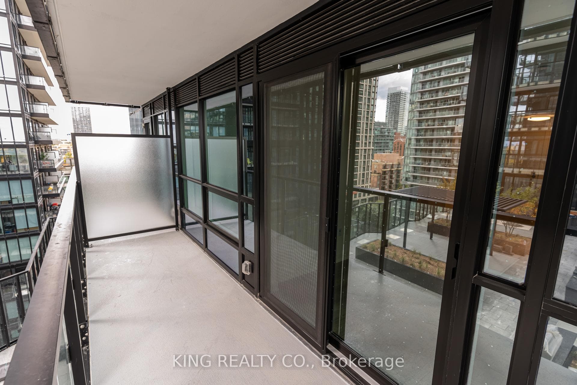 120 Broadway Avenue Unit 1009 photo 47