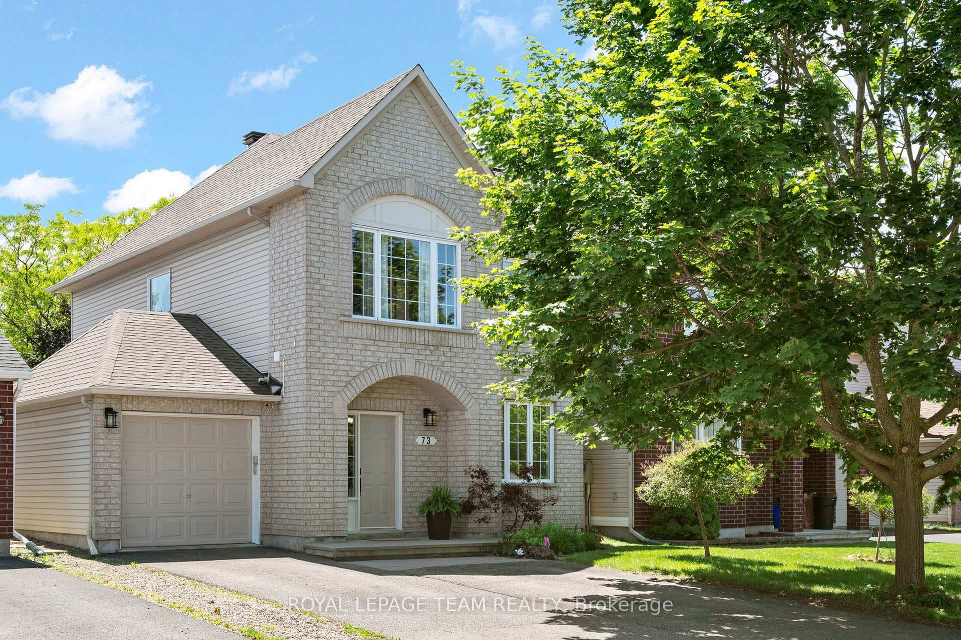 73 Deerfox Drive photo 1