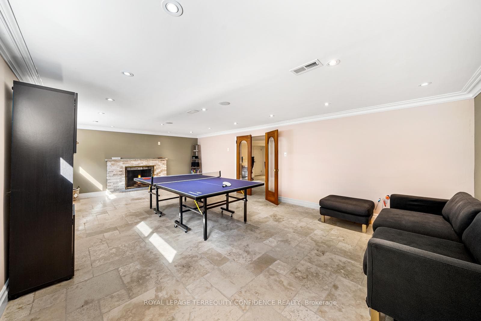 58 Burbank Drive photo 33