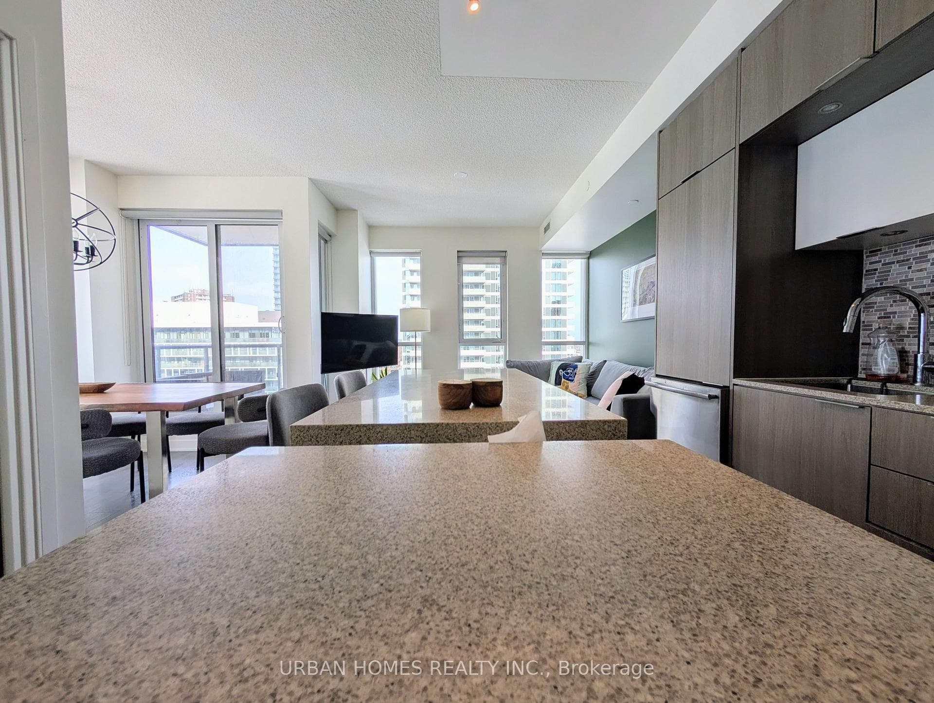170 Sumach Street Unit 1212 photo 11
