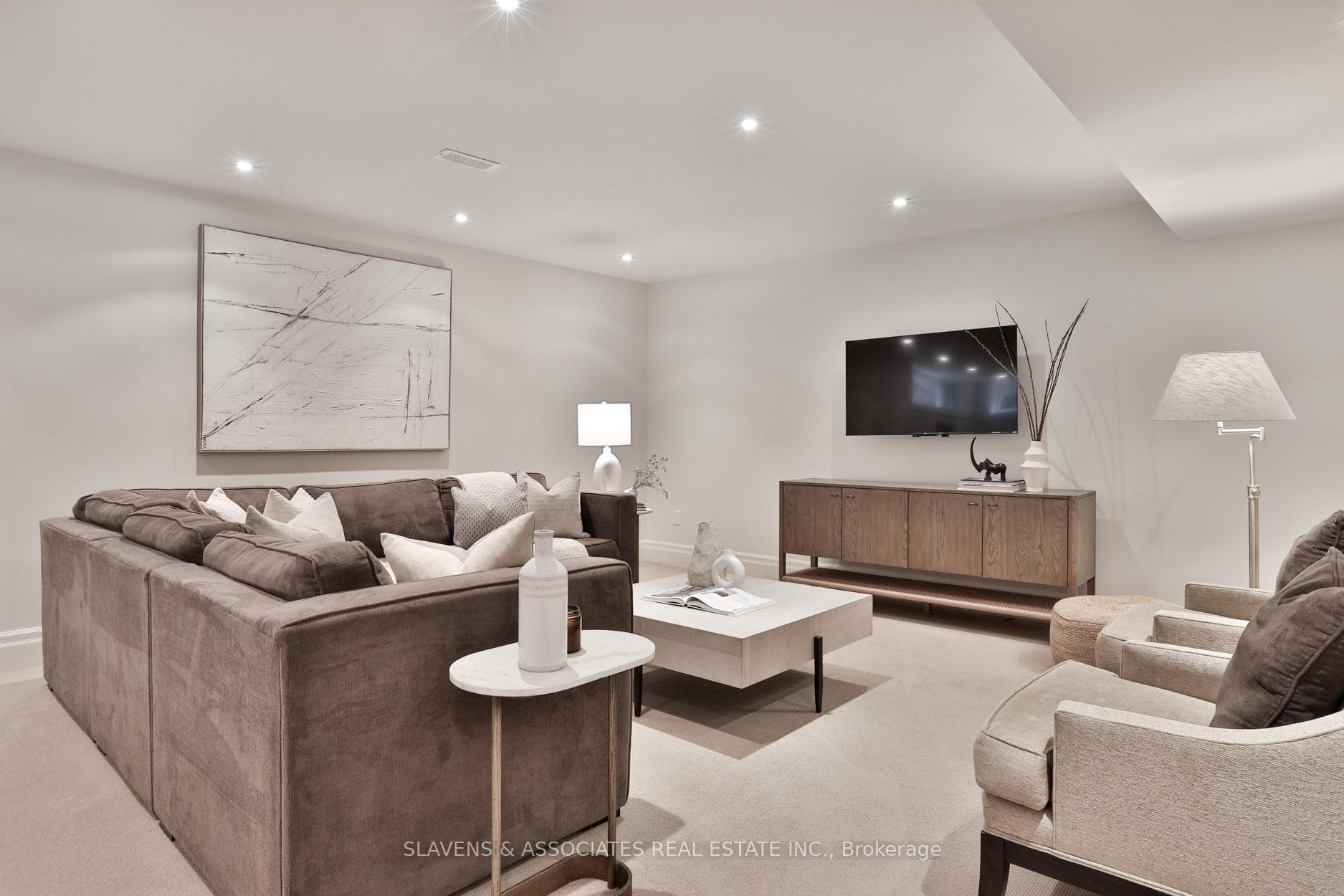 33 Chiltern Hill Road photo 32