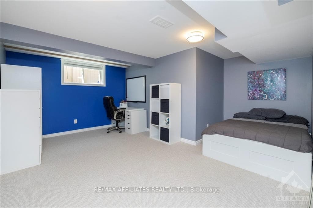 77 STONEWATER photo 26