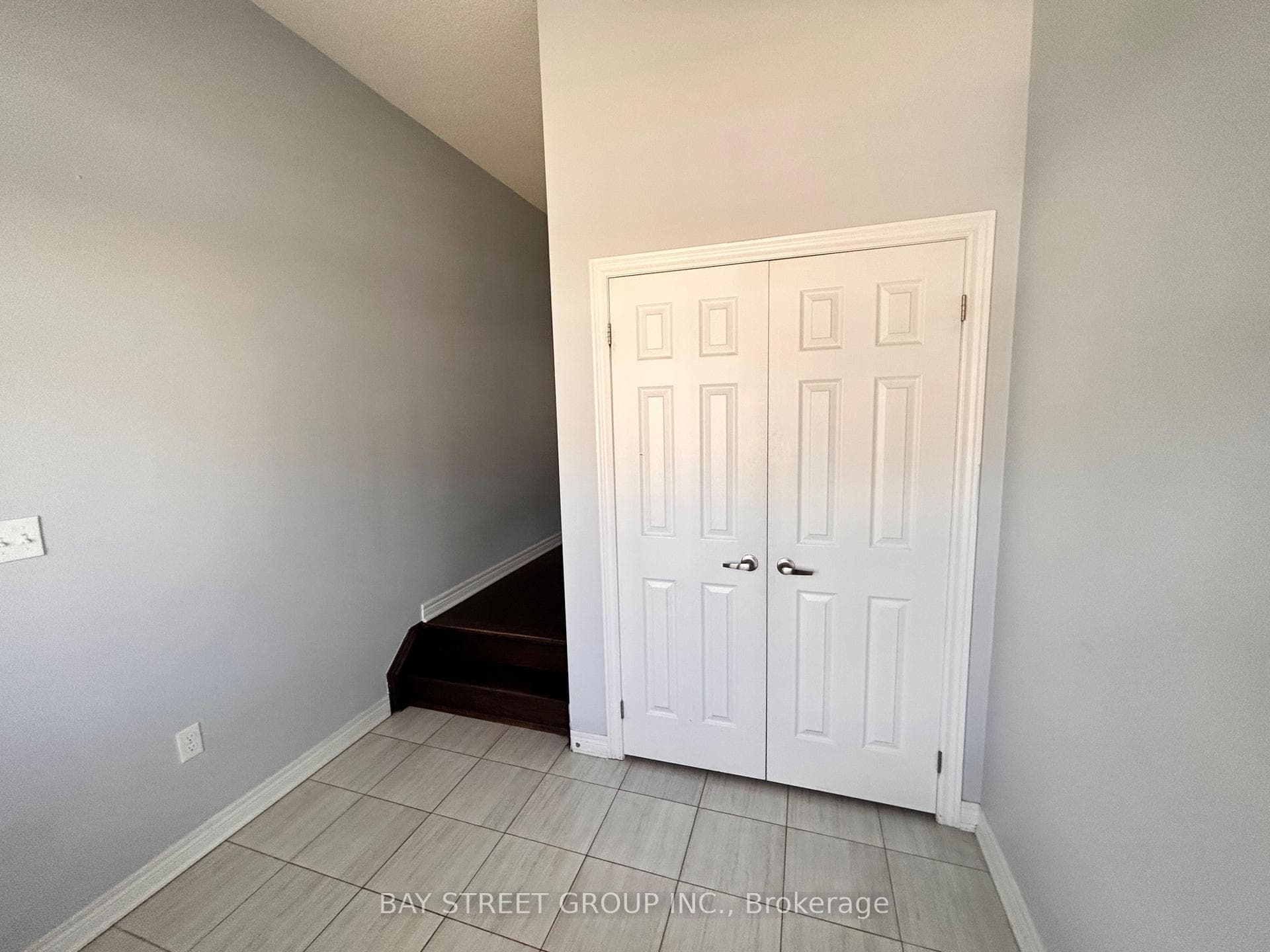 94 Titan Trail photo 2