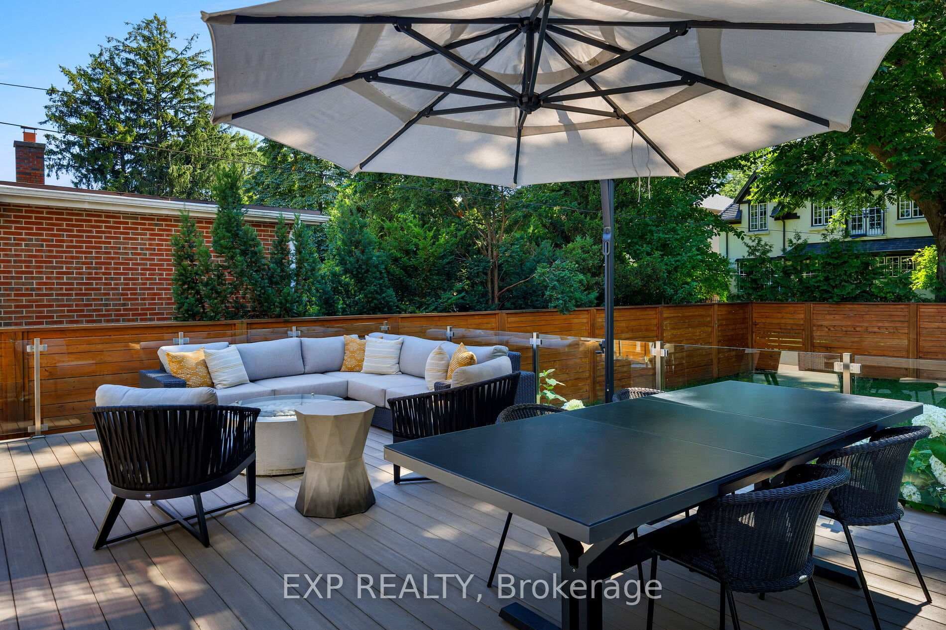870 Royal York Road photo 21