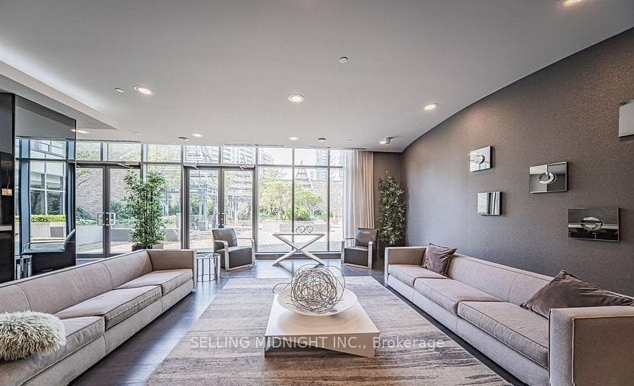 5162 Yonge Street Unit PH301 photo 29