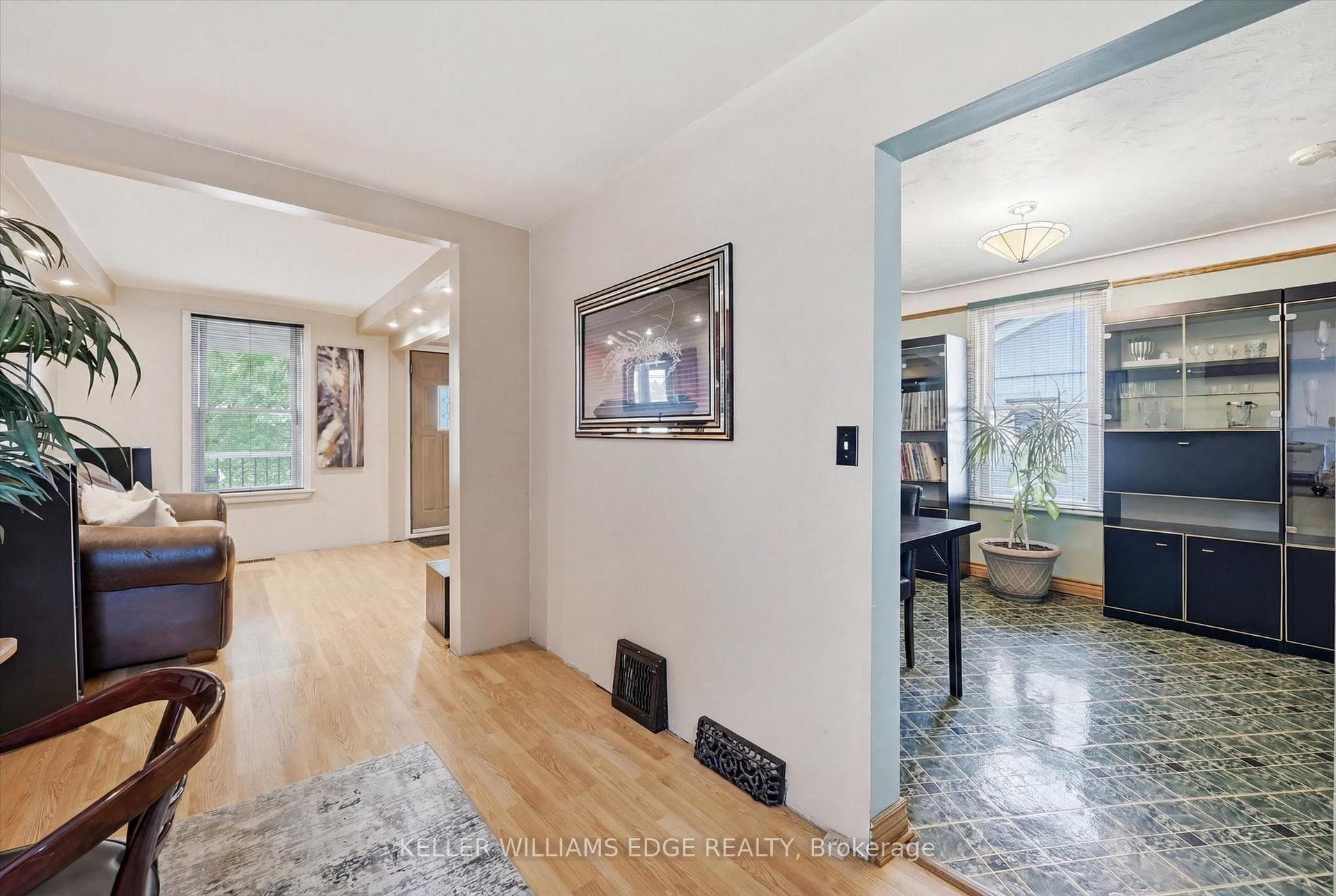 144 Campbell Avenue photo 11