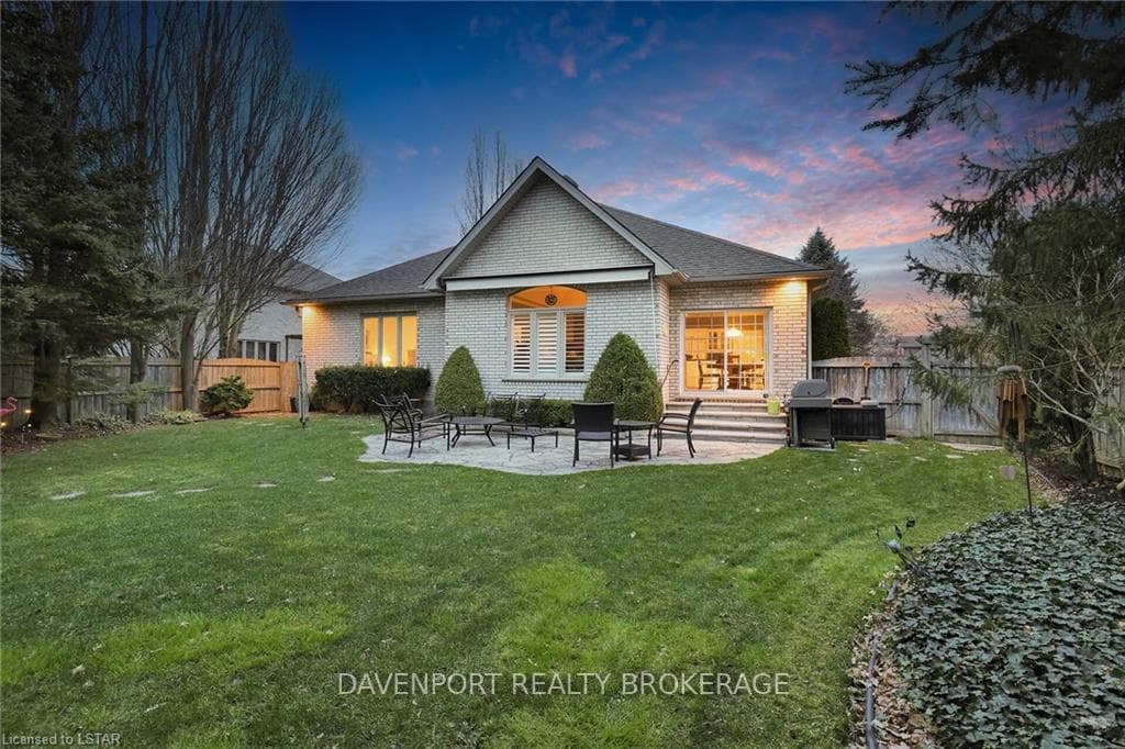 12 PINEBROOK Court photo 48