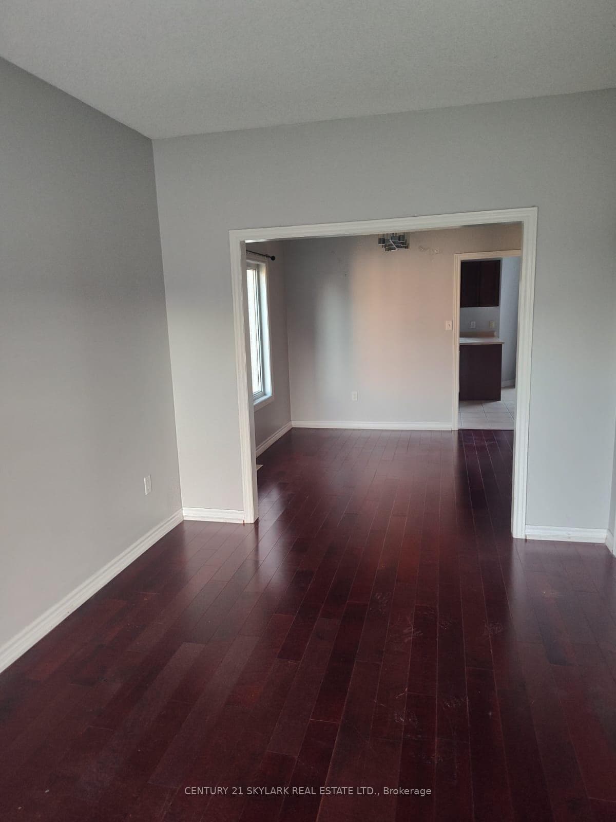 15 Surrey Drive photo 4