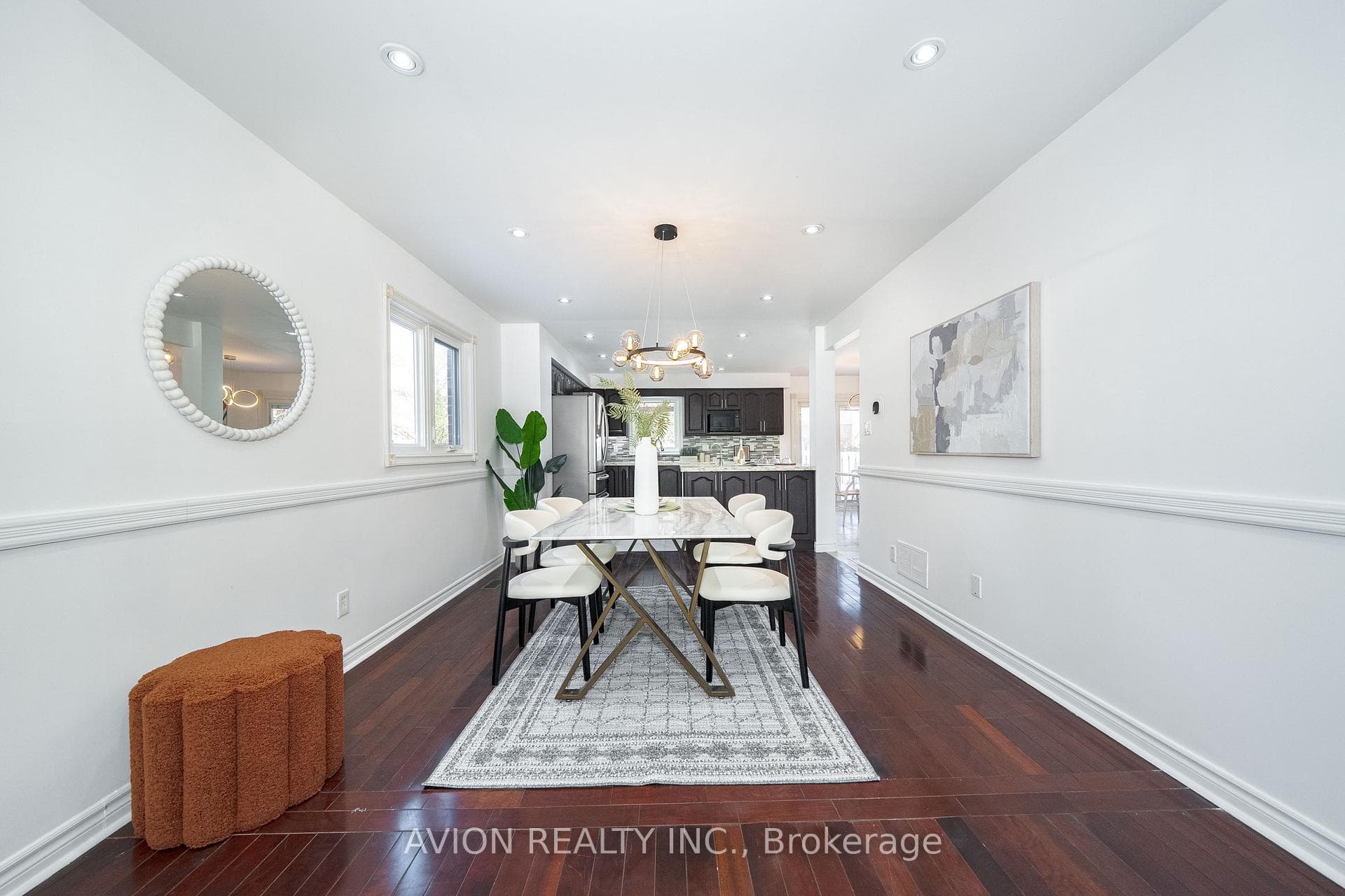 90 Penny Crescent photo 7