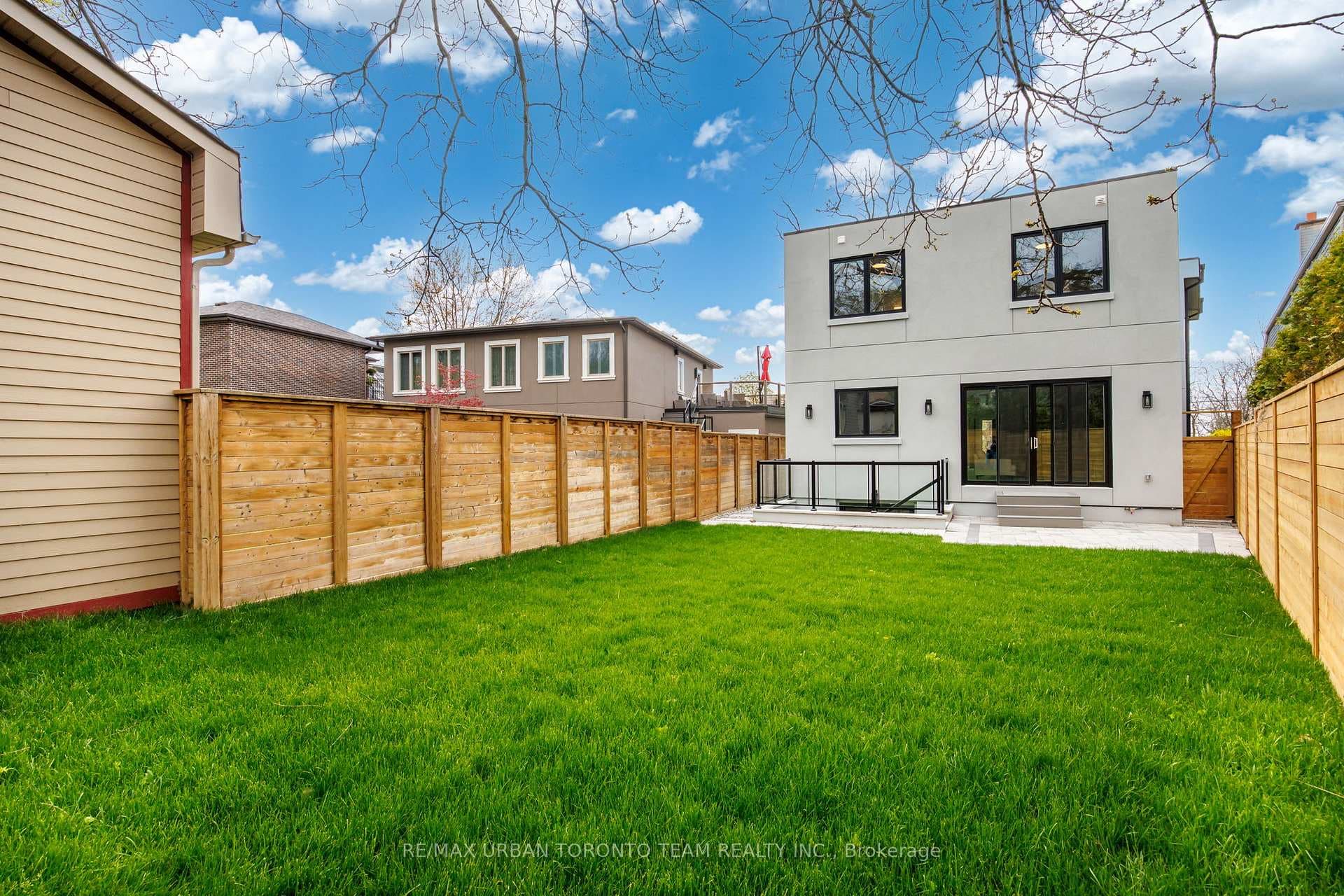 4 Drake Crescent photo 48