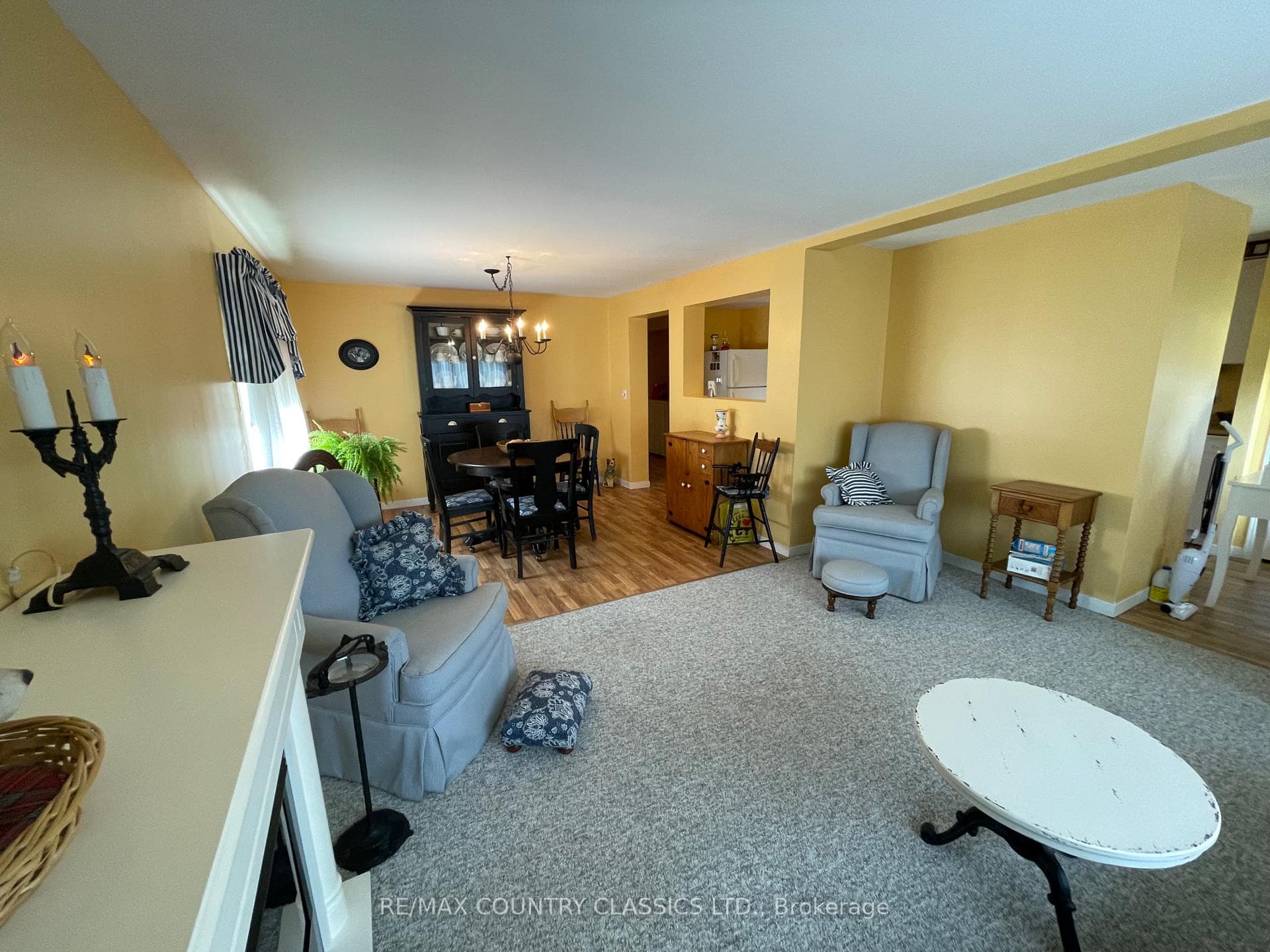 64 Hemlock Street photo 6