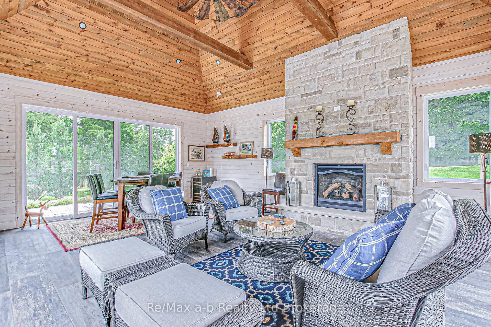 88 Otterview Drive photo 9