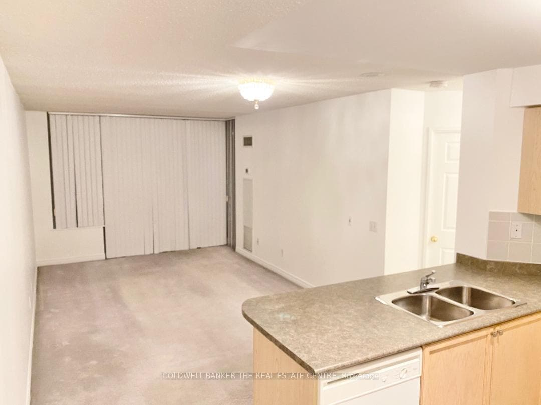 18 Parkview Avenue Unit 1616 photo 5