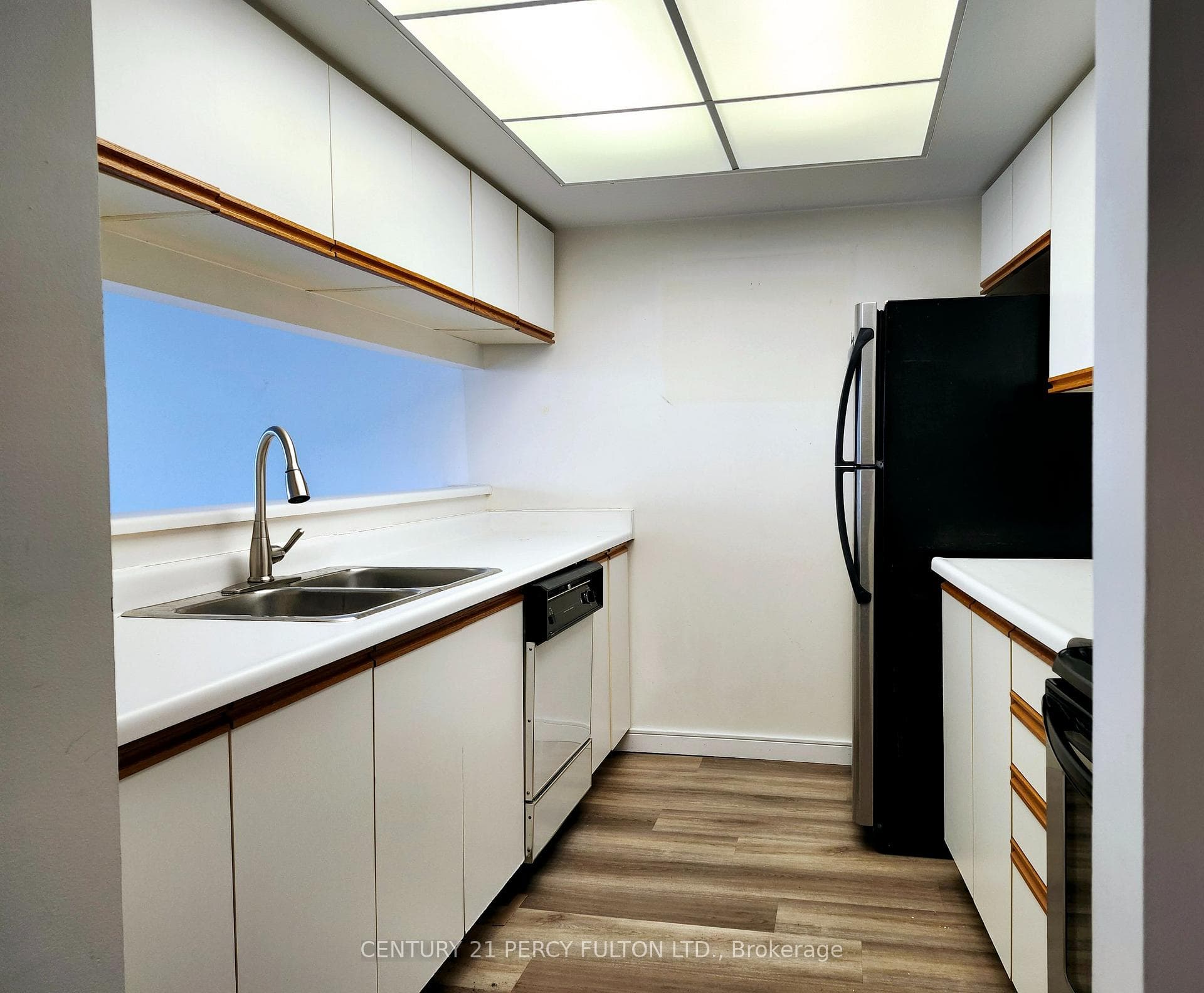 77 Harbour Square Unit 2209 photo 12