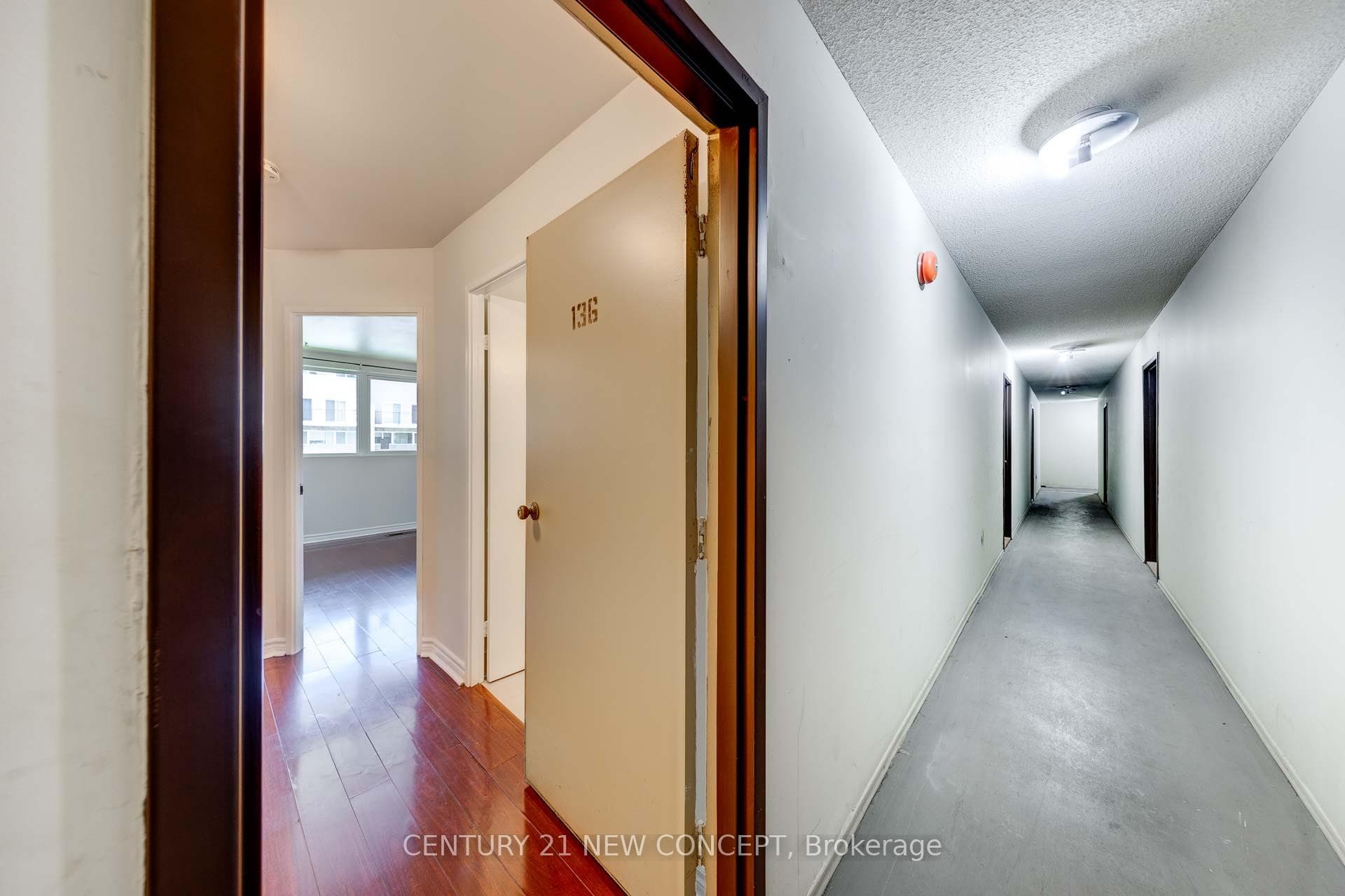 165 Cherokee Boulevard Unit 136 photo 2