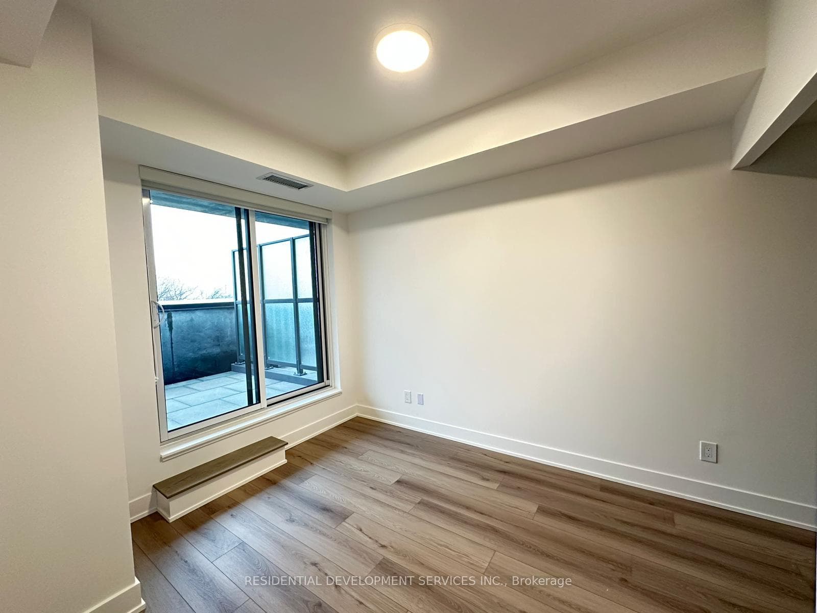 1285 Queen Street Unit 311 photo 9
